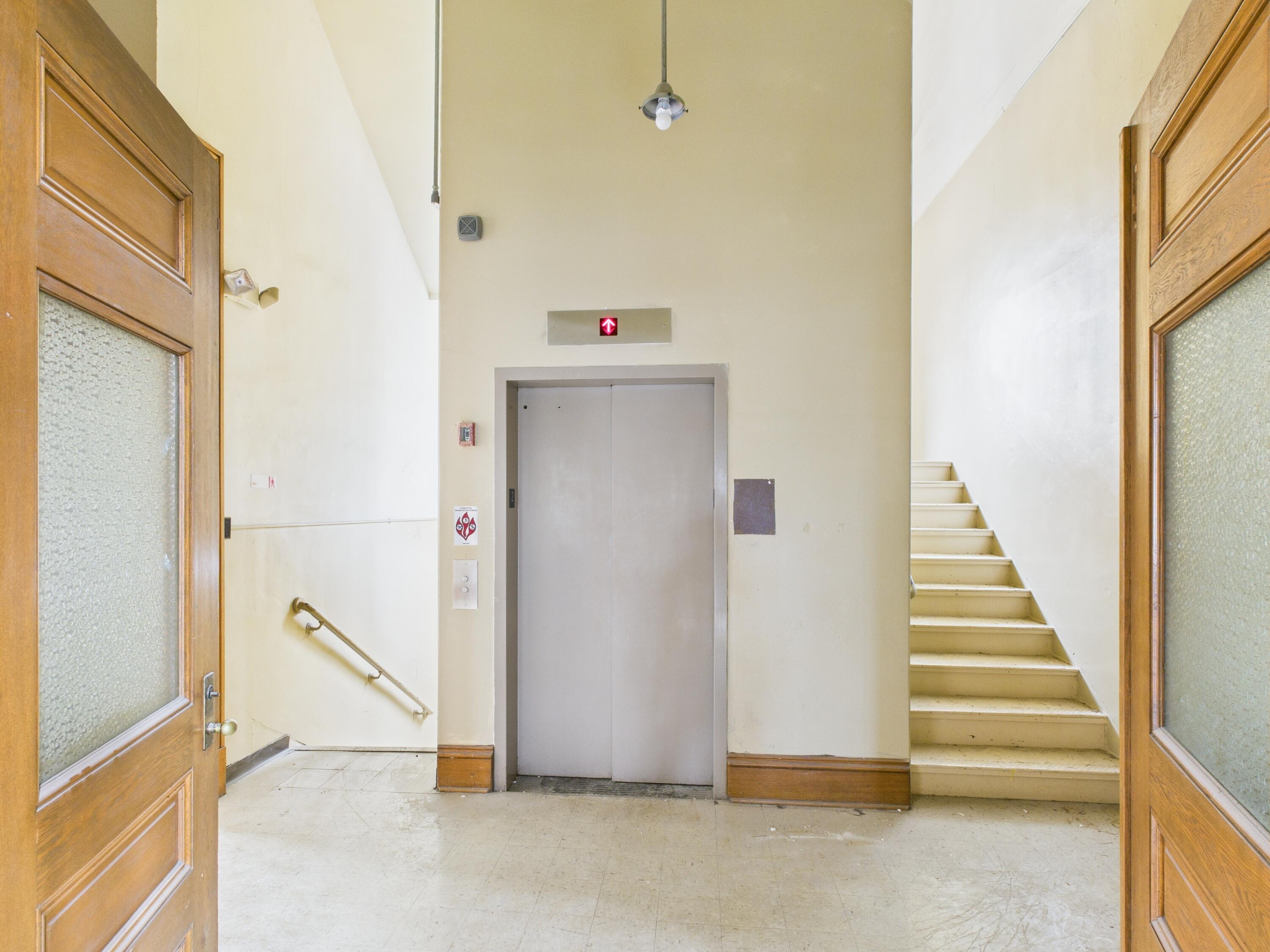 main property photo 31