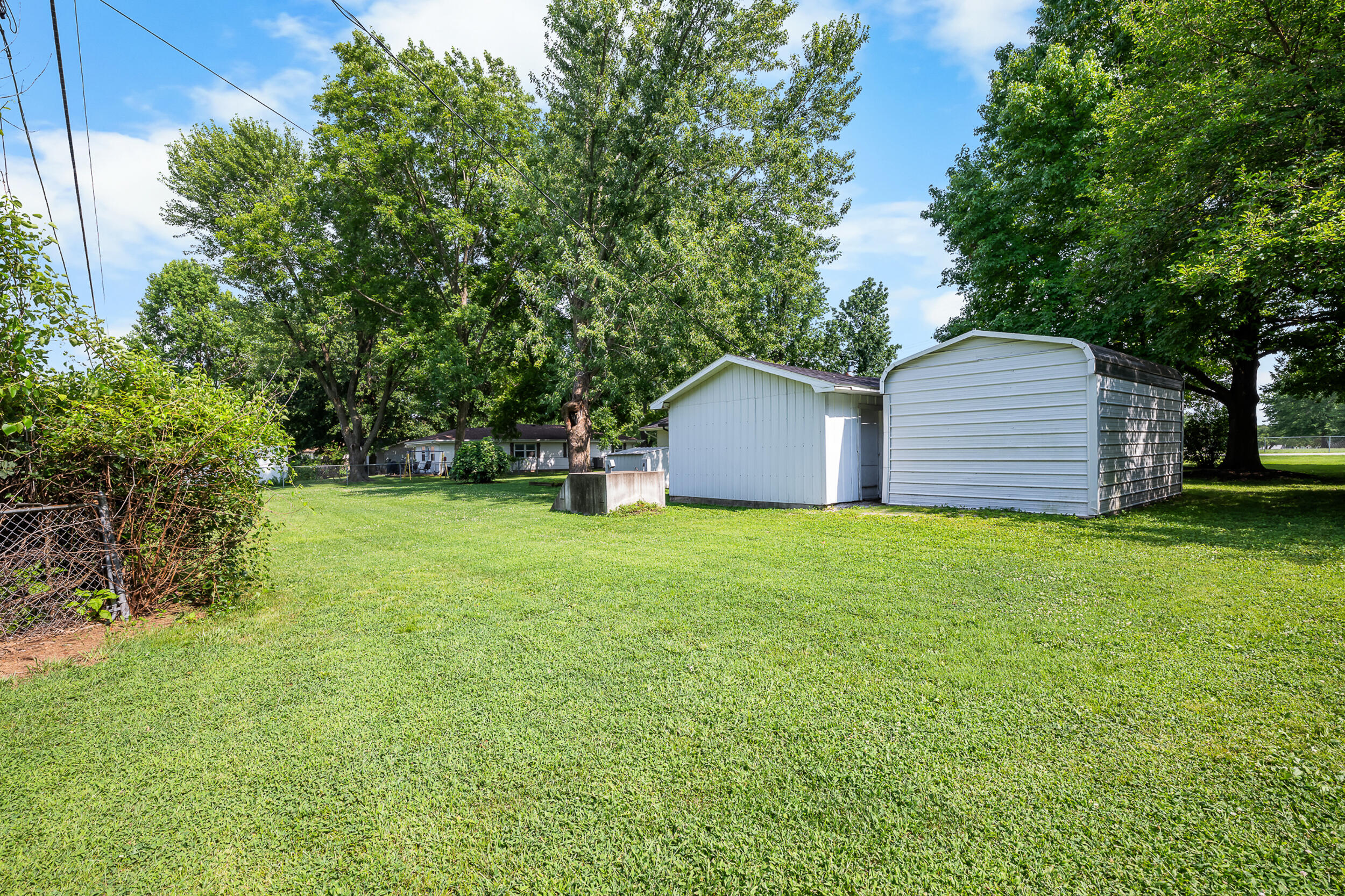 main property photo 51