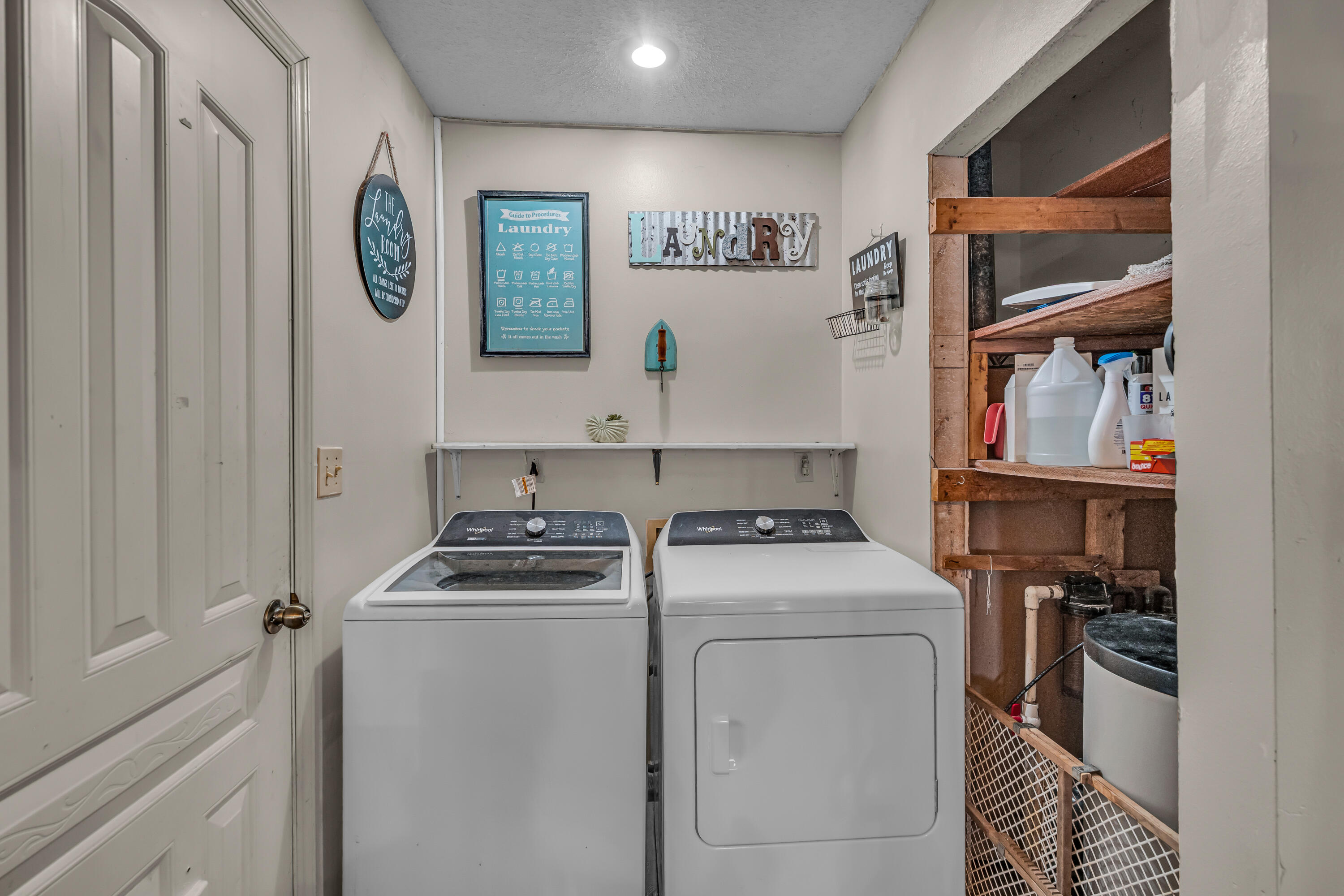 main property photo 28