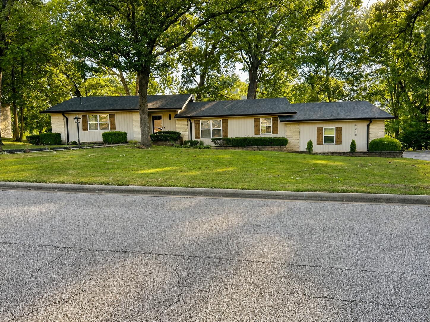 main property photo 19