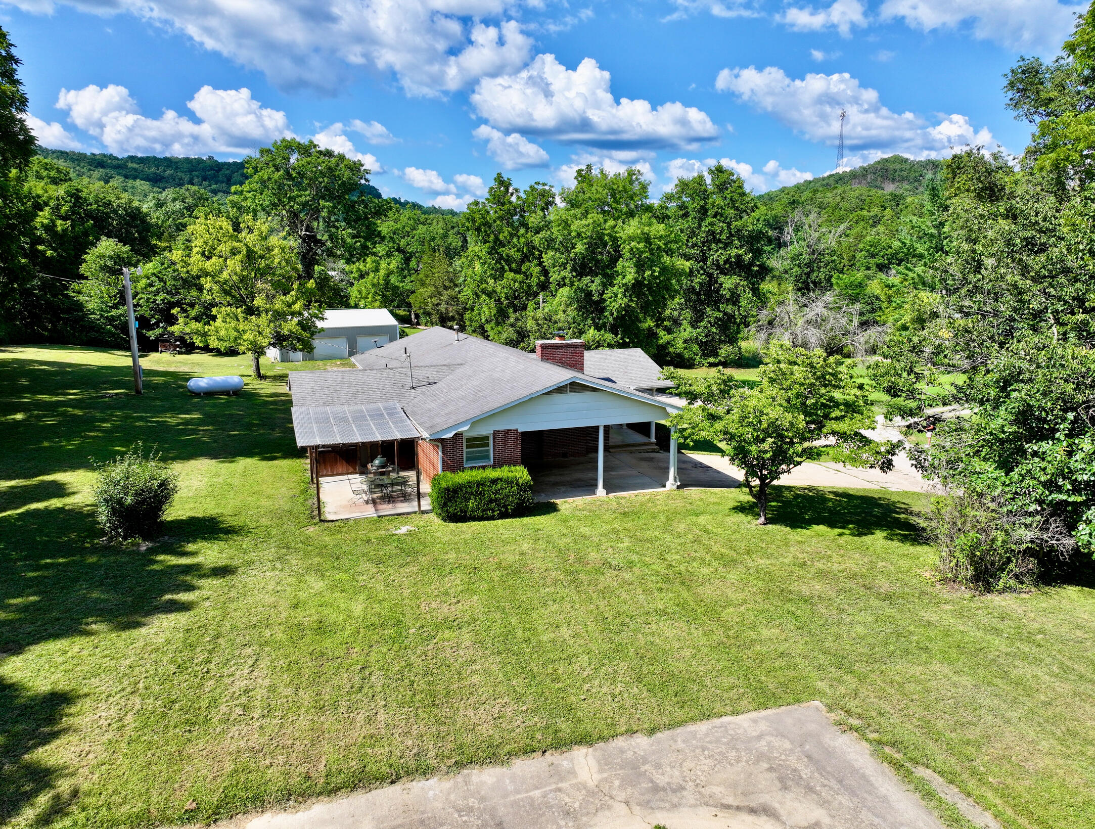 main property photo 35