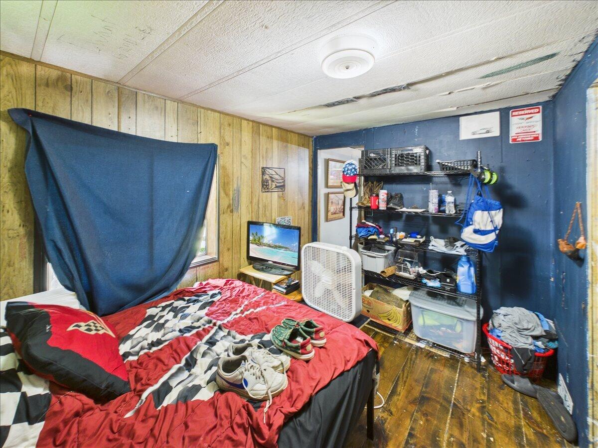 main property photo 36