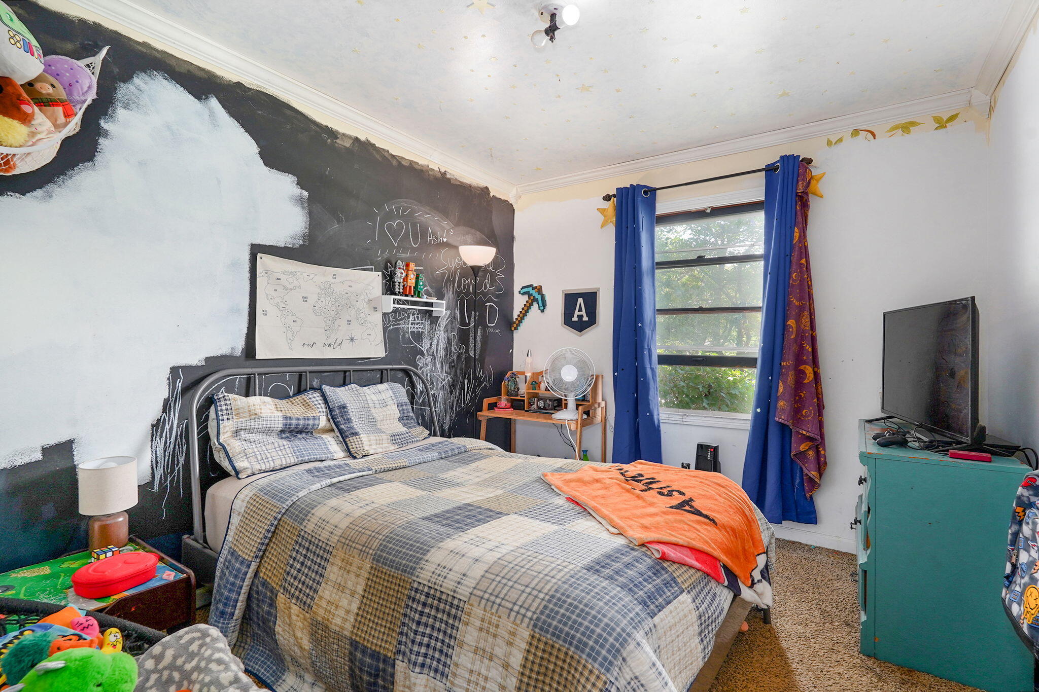 main property photo 9