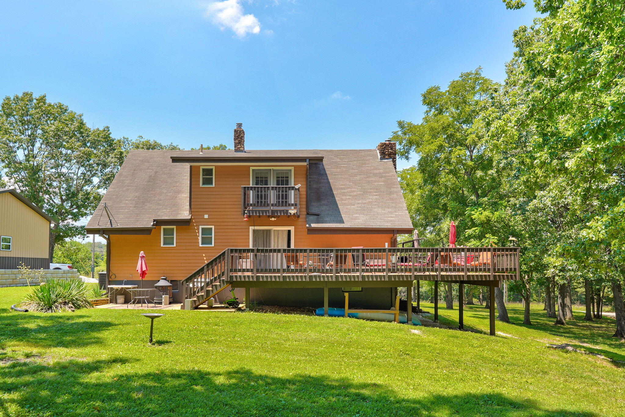 main property photo 9
