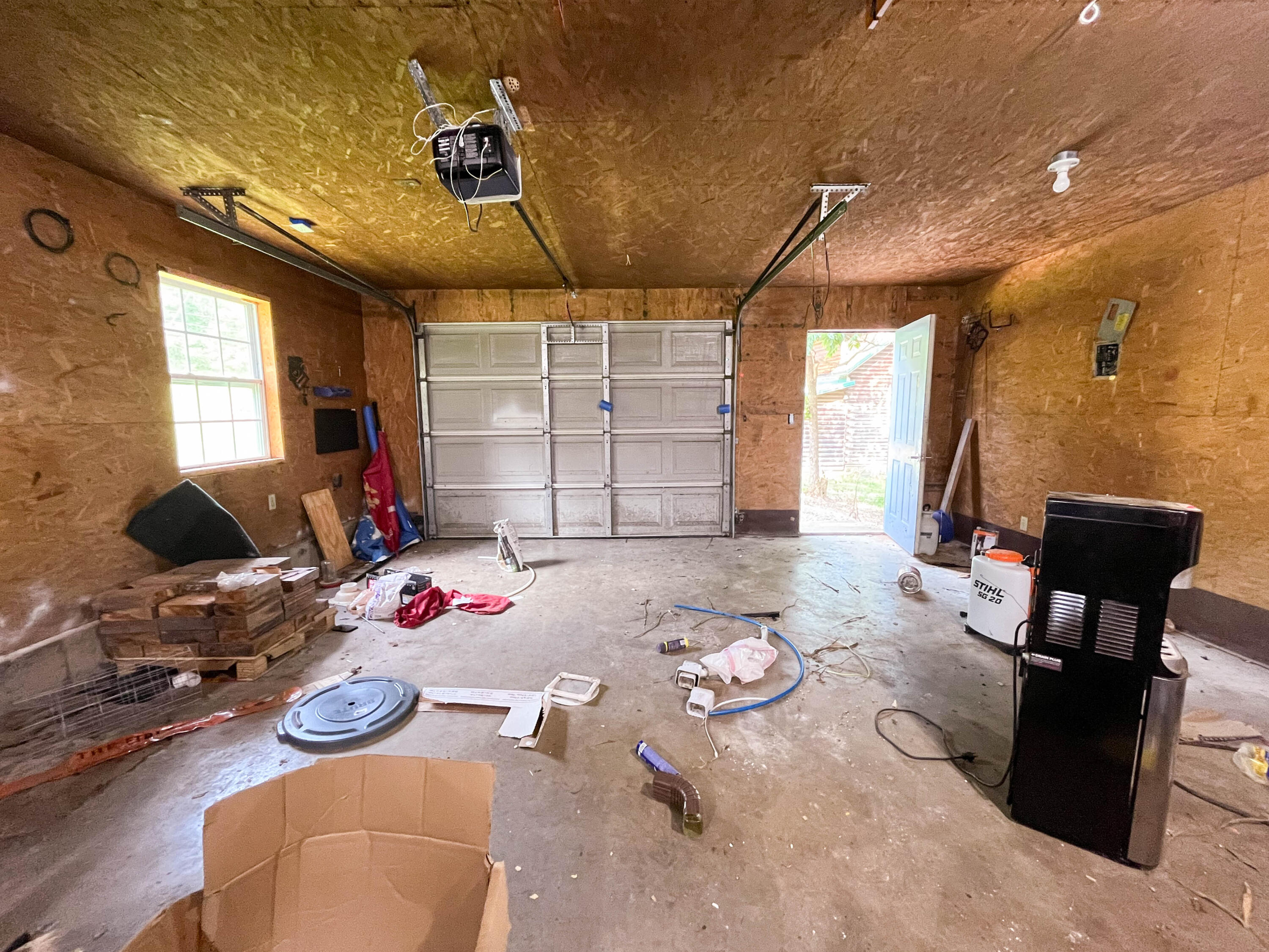 main property photo 46