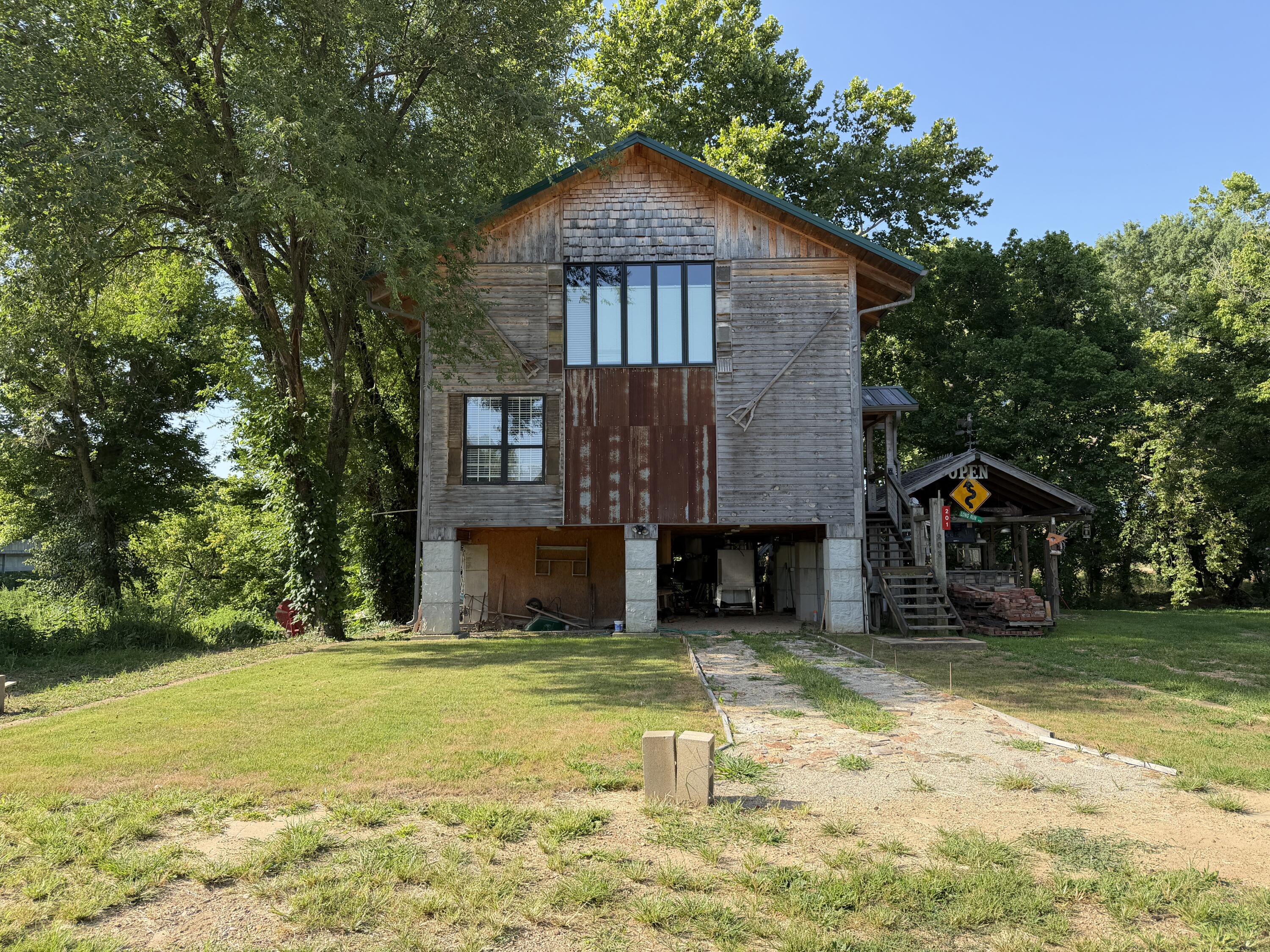 main property photo 75