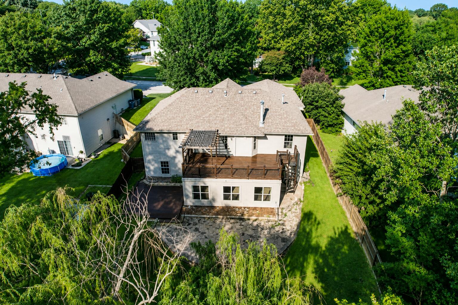 main property photo 17