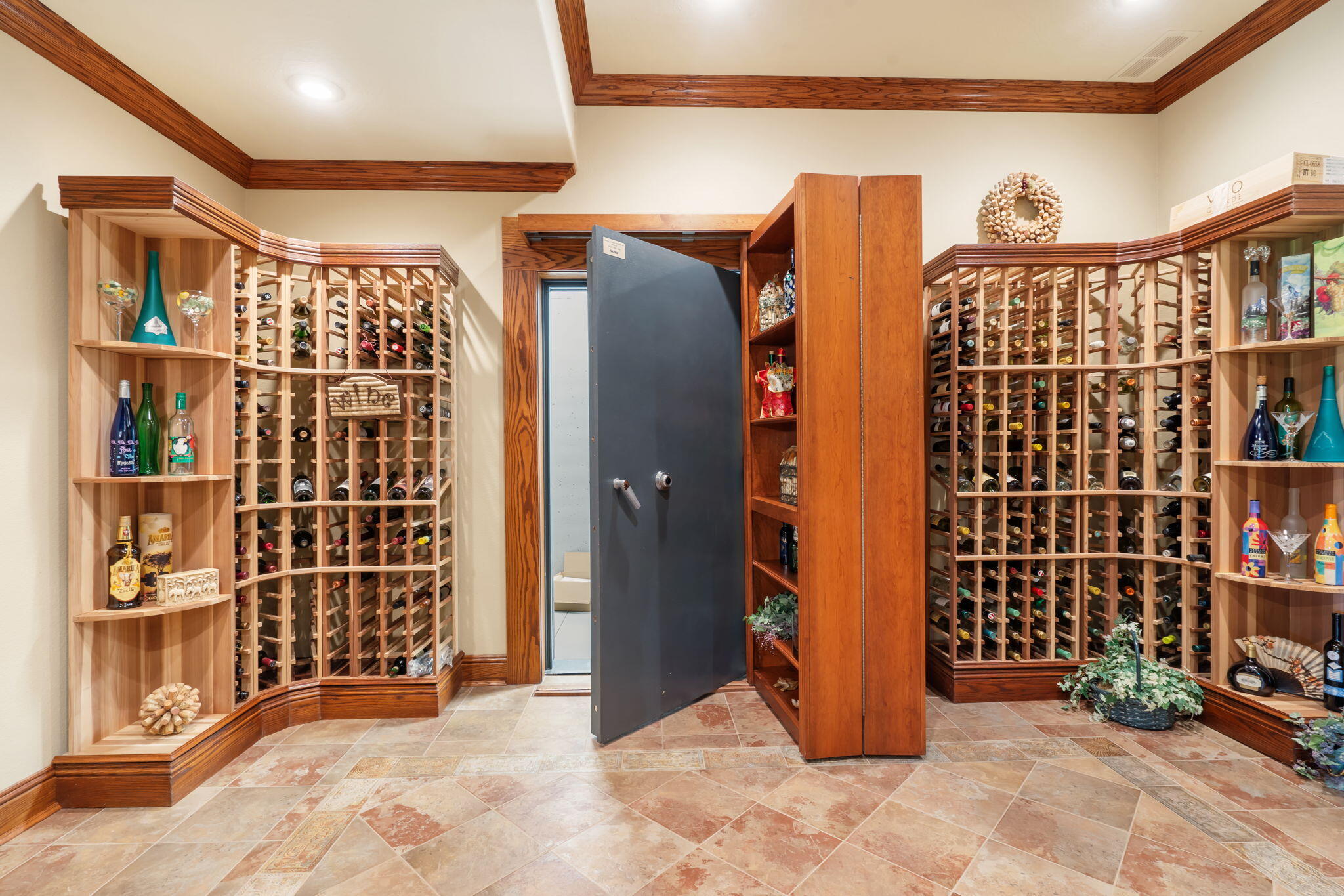 main property photo 48