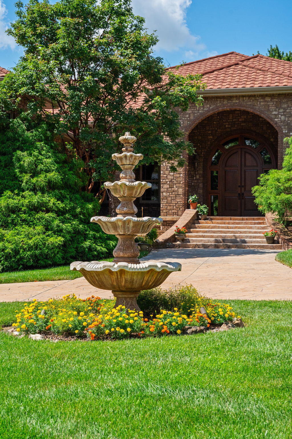main property photo 6
