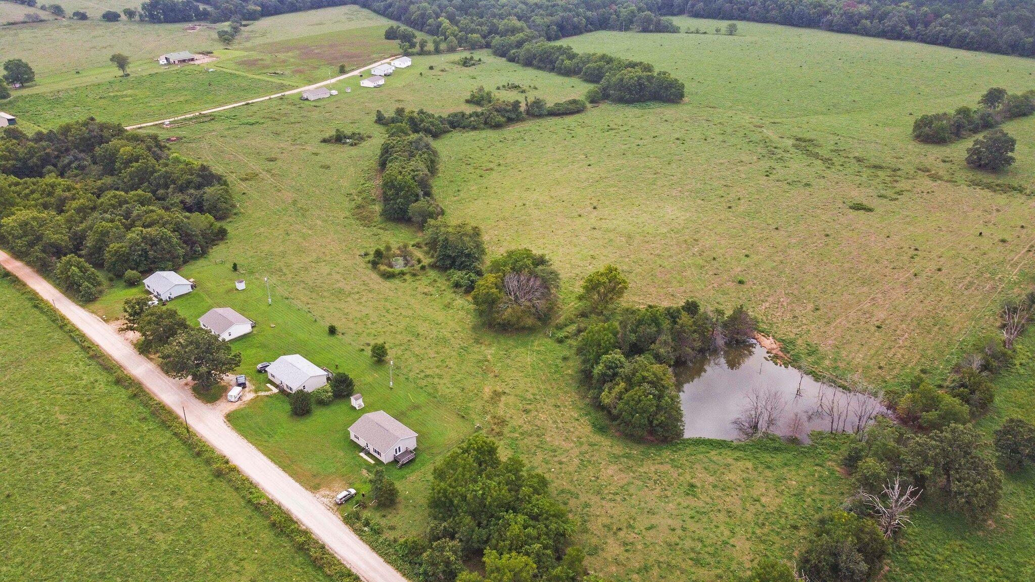 main property photo 16