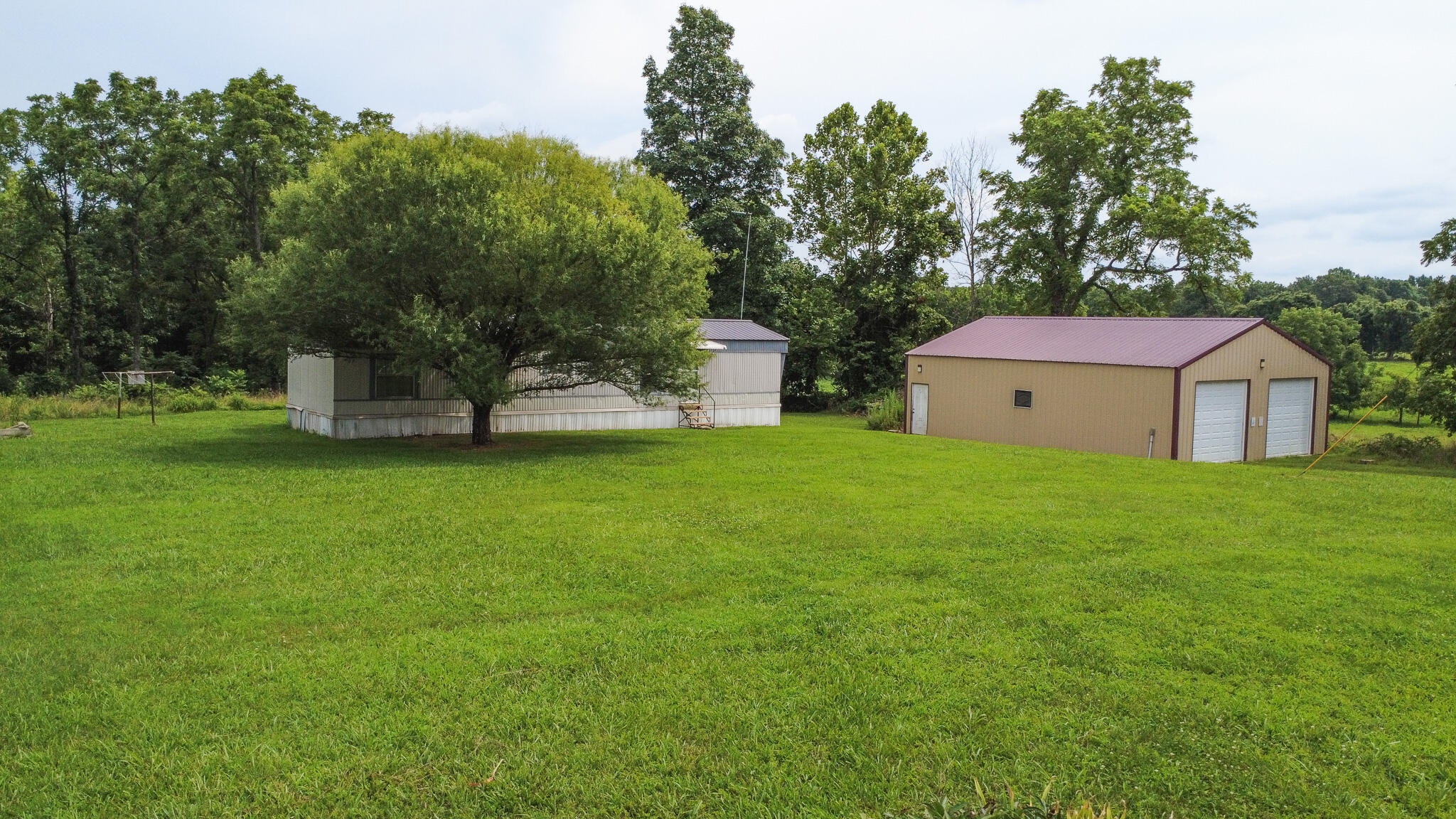 main property photo 9
