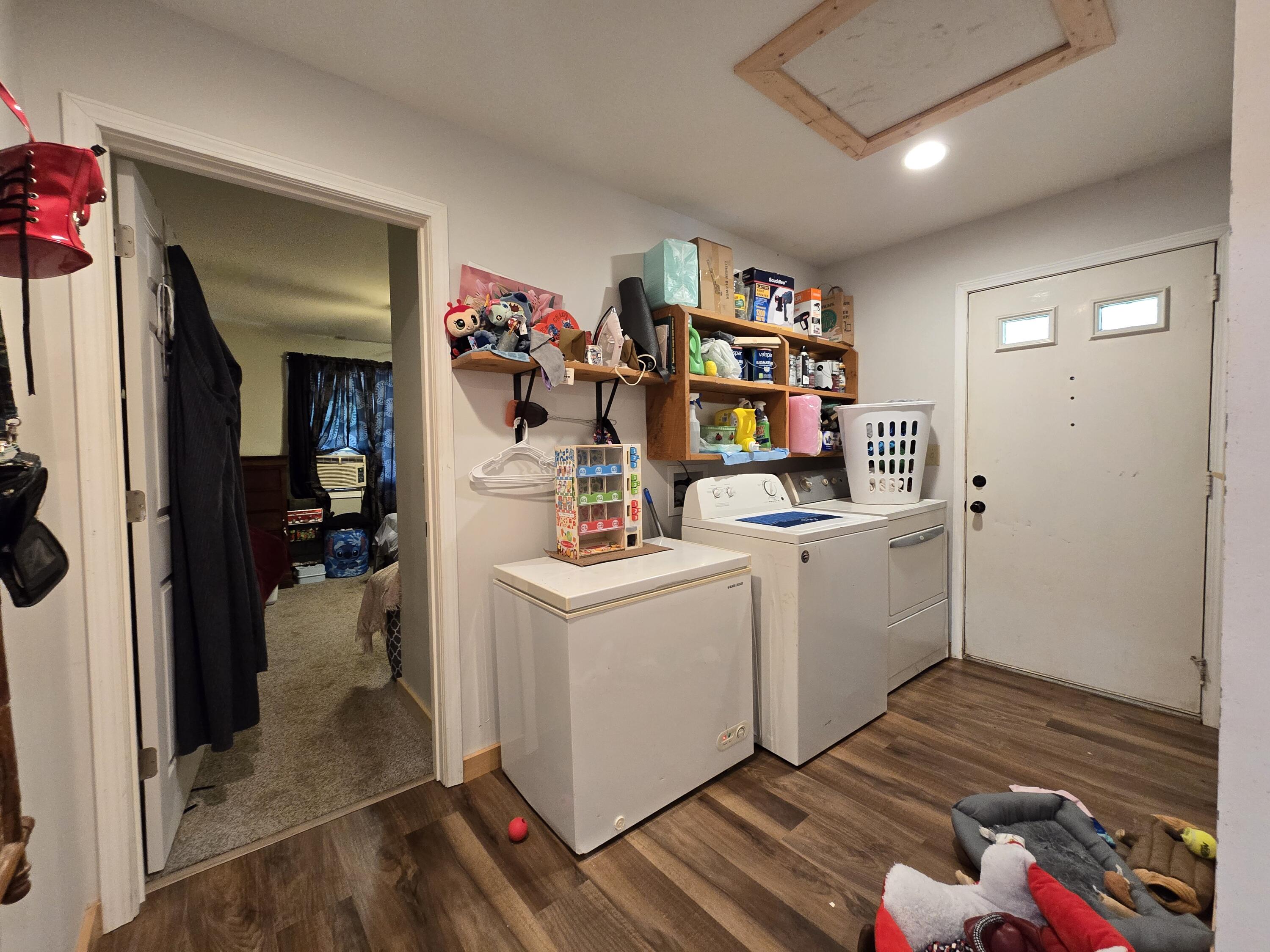 main property photo 25