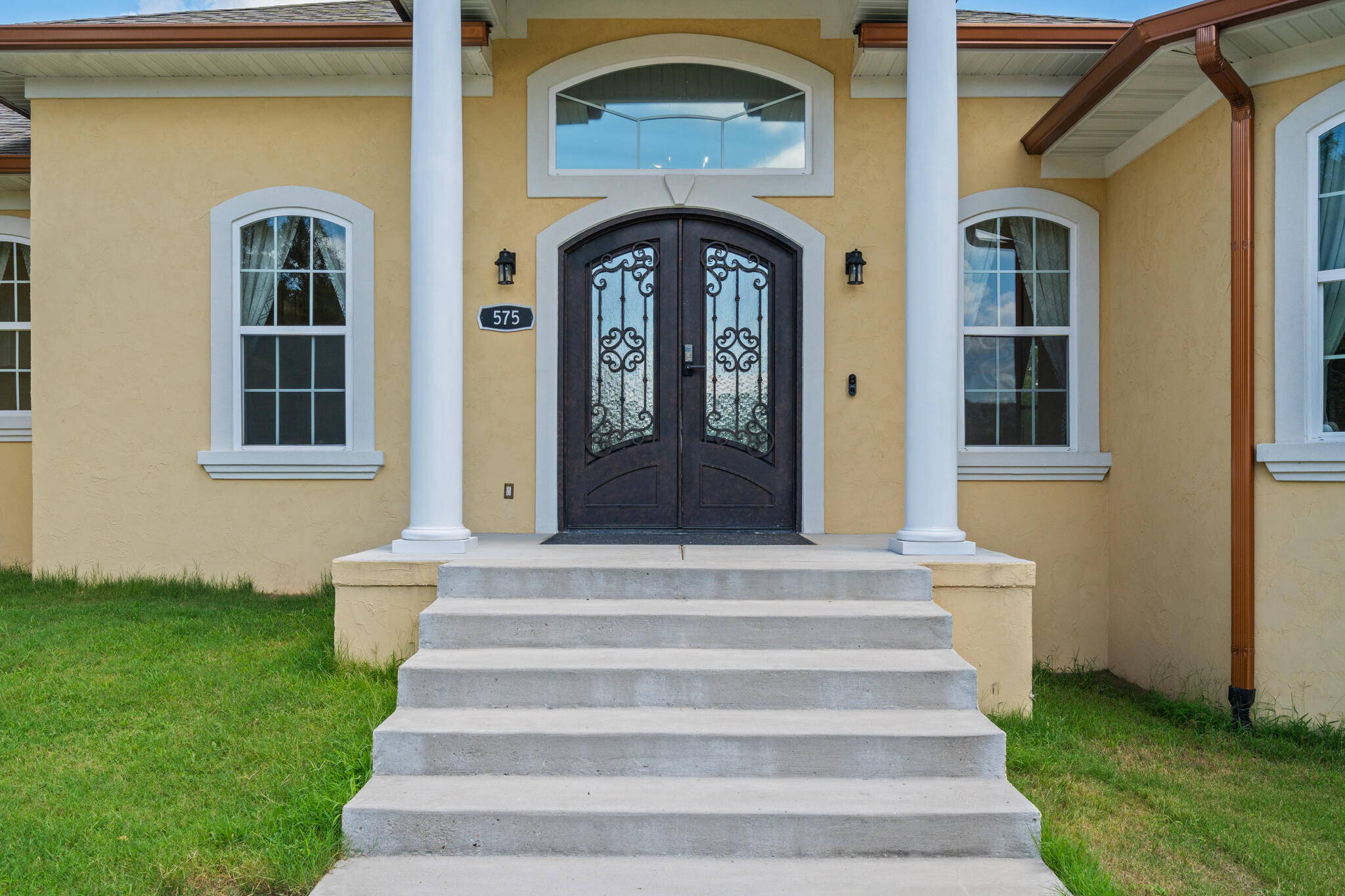 main property photo 37
