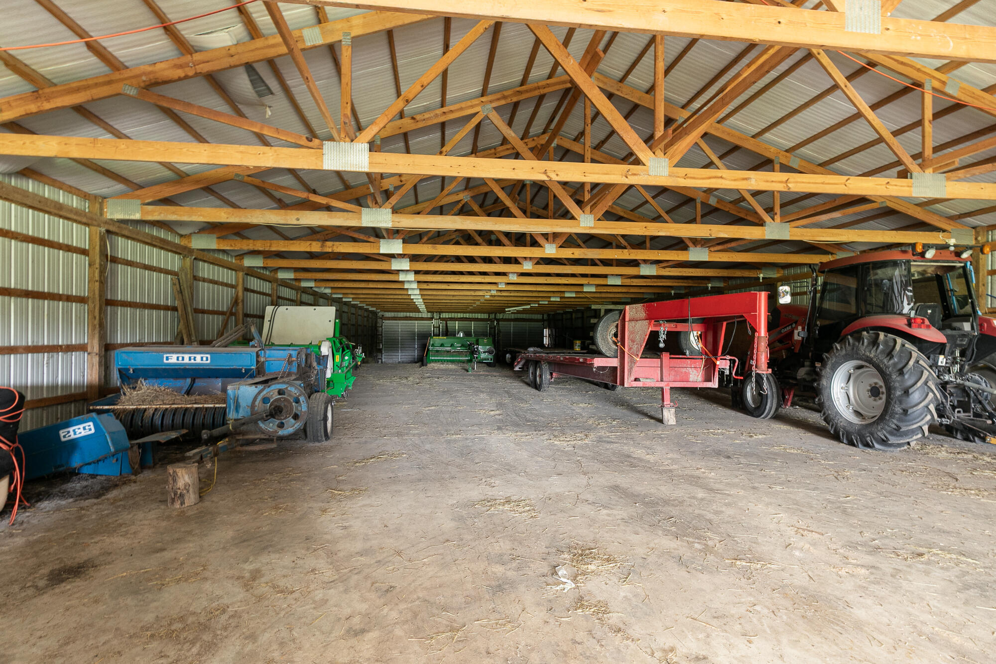 main property photo 13