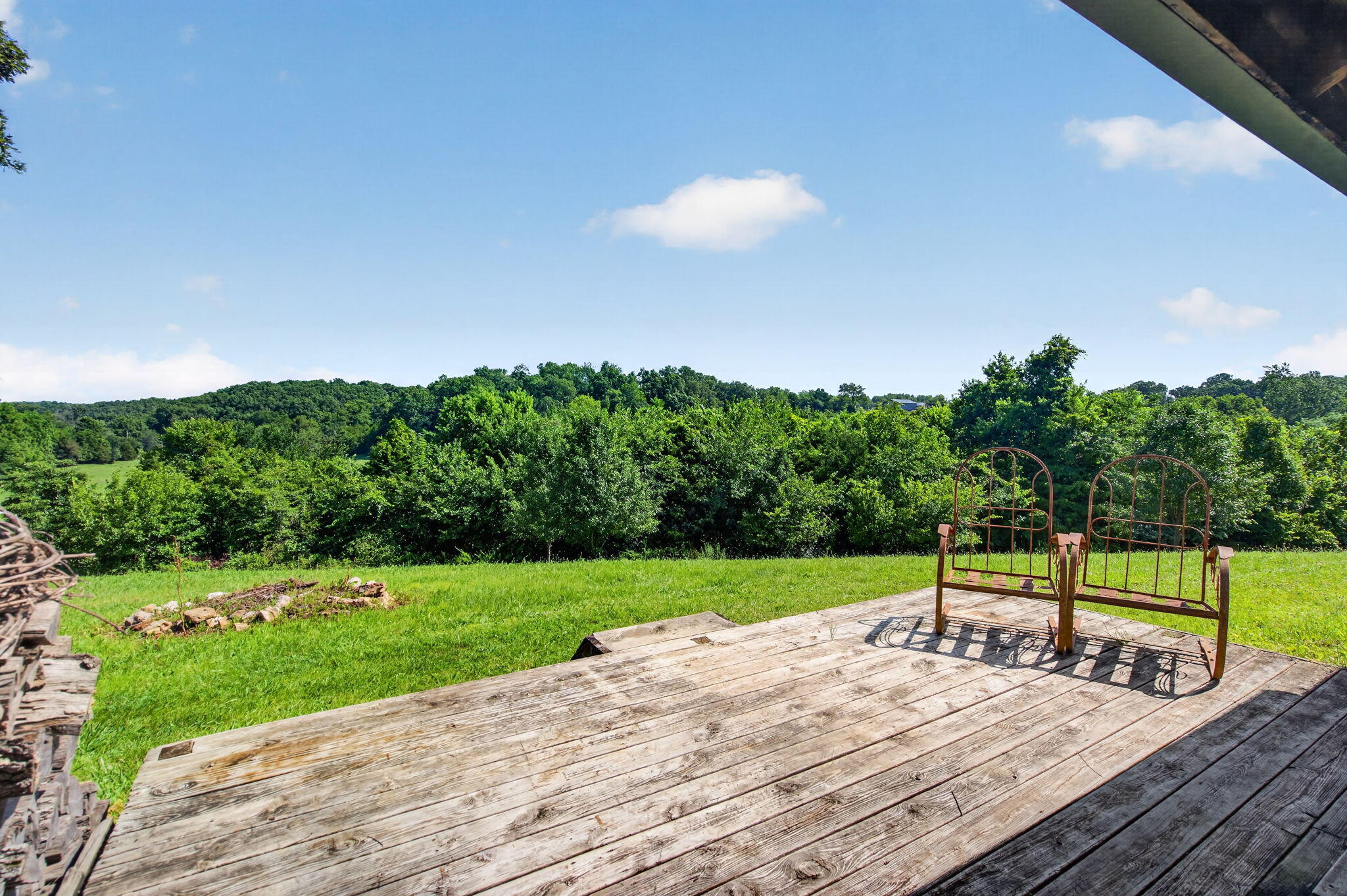 main property photo 19