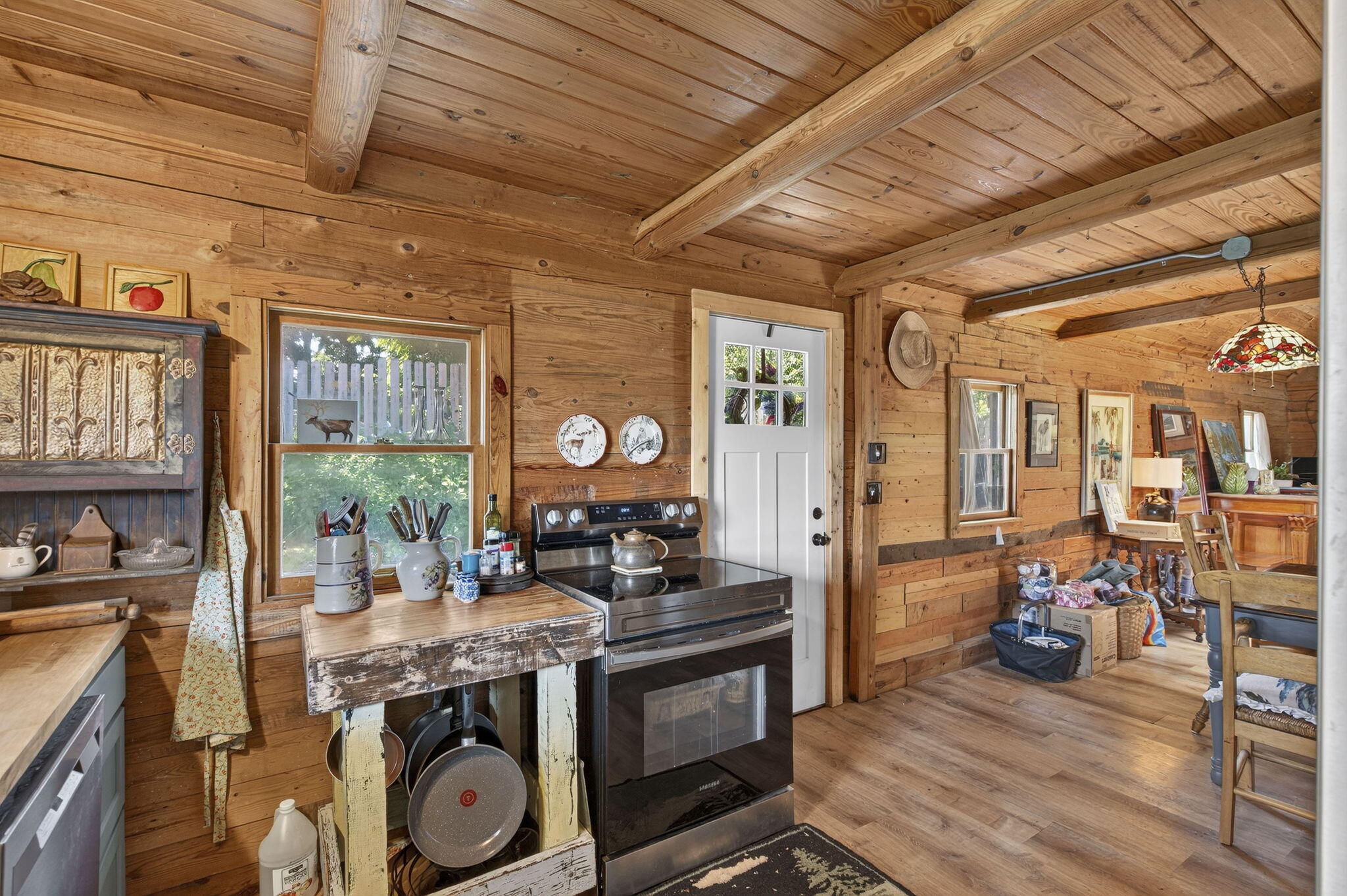main property photo 8