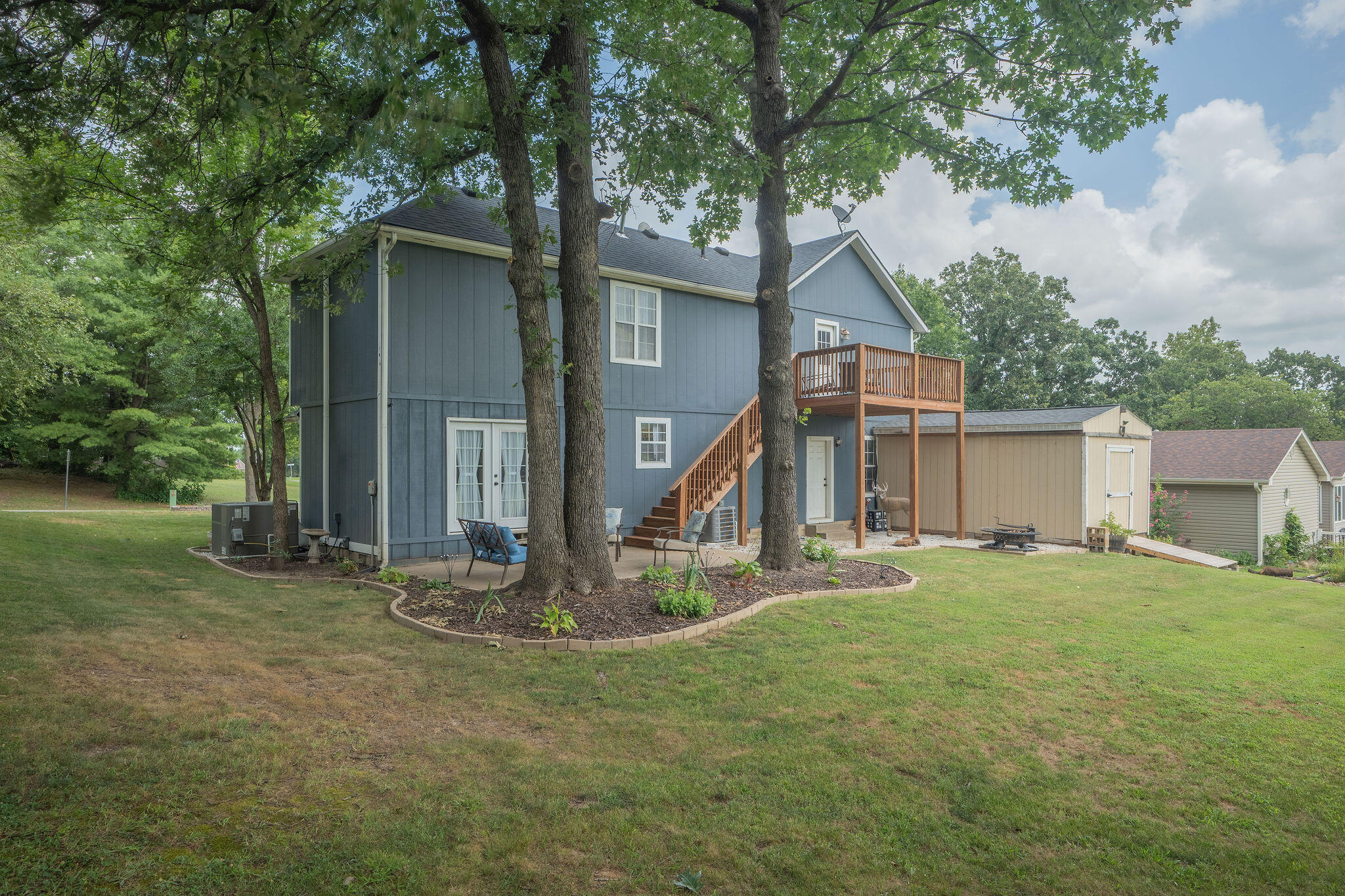 main property photo 41