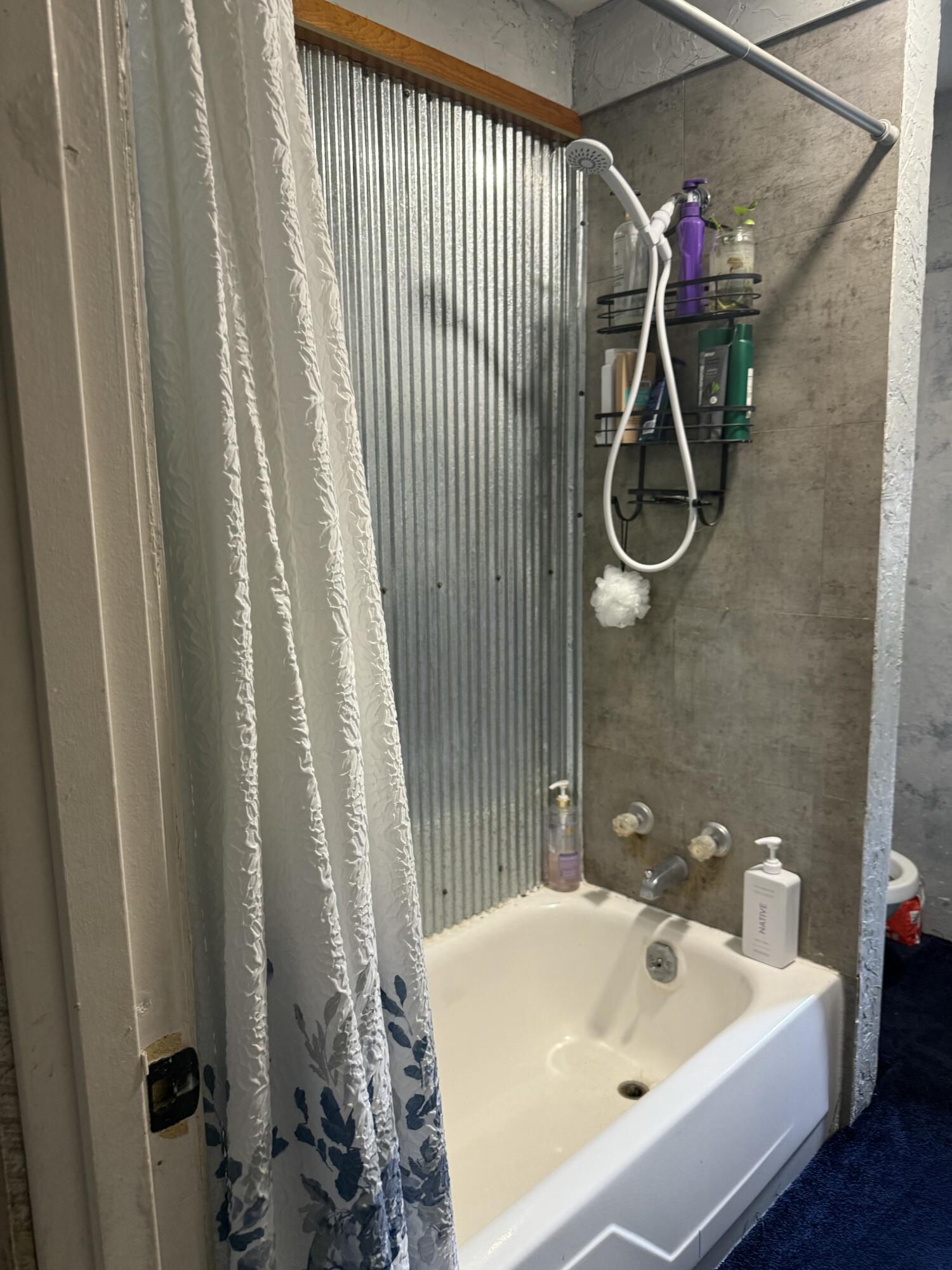 main property photo 13