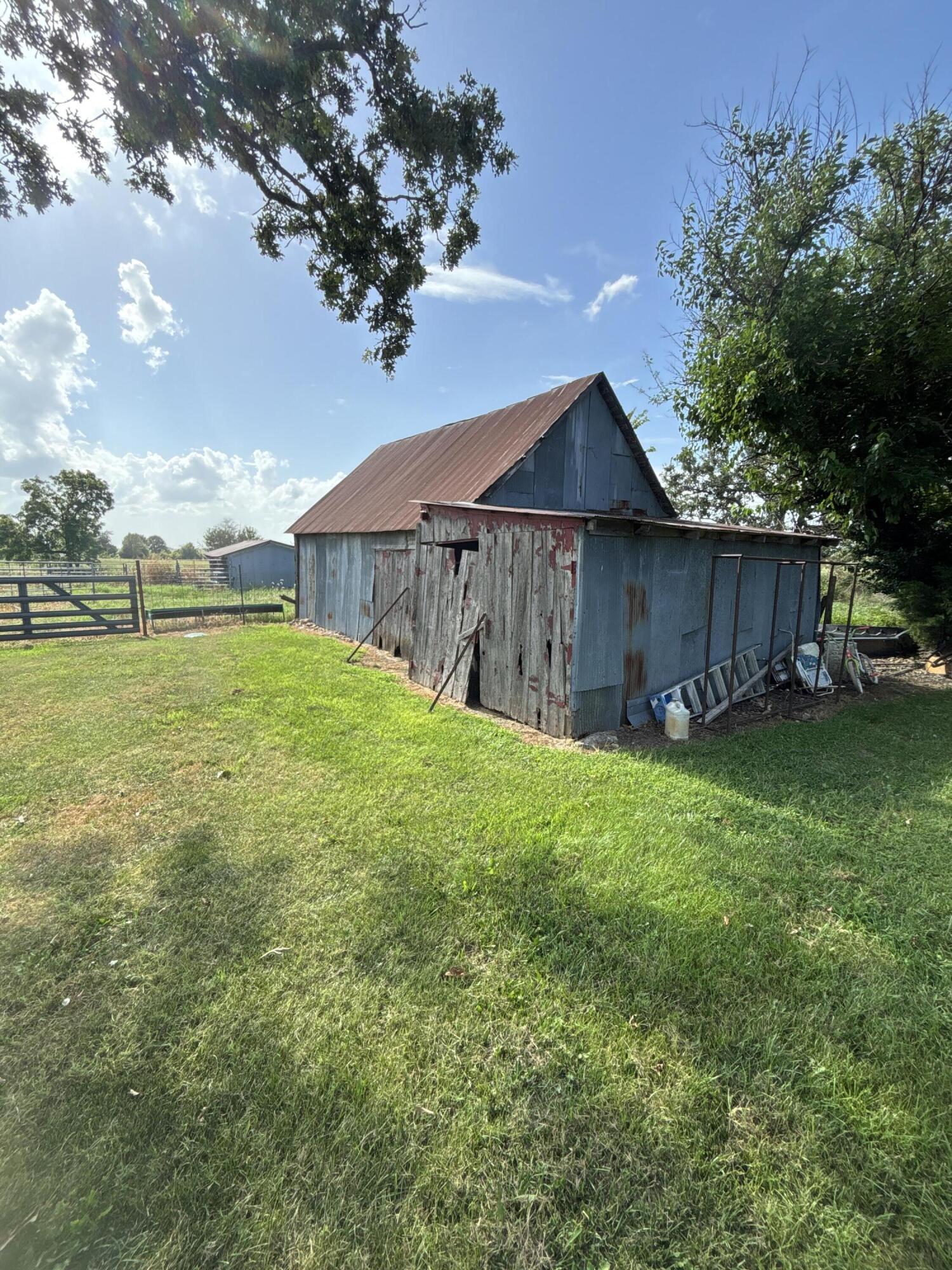 main property photo 26