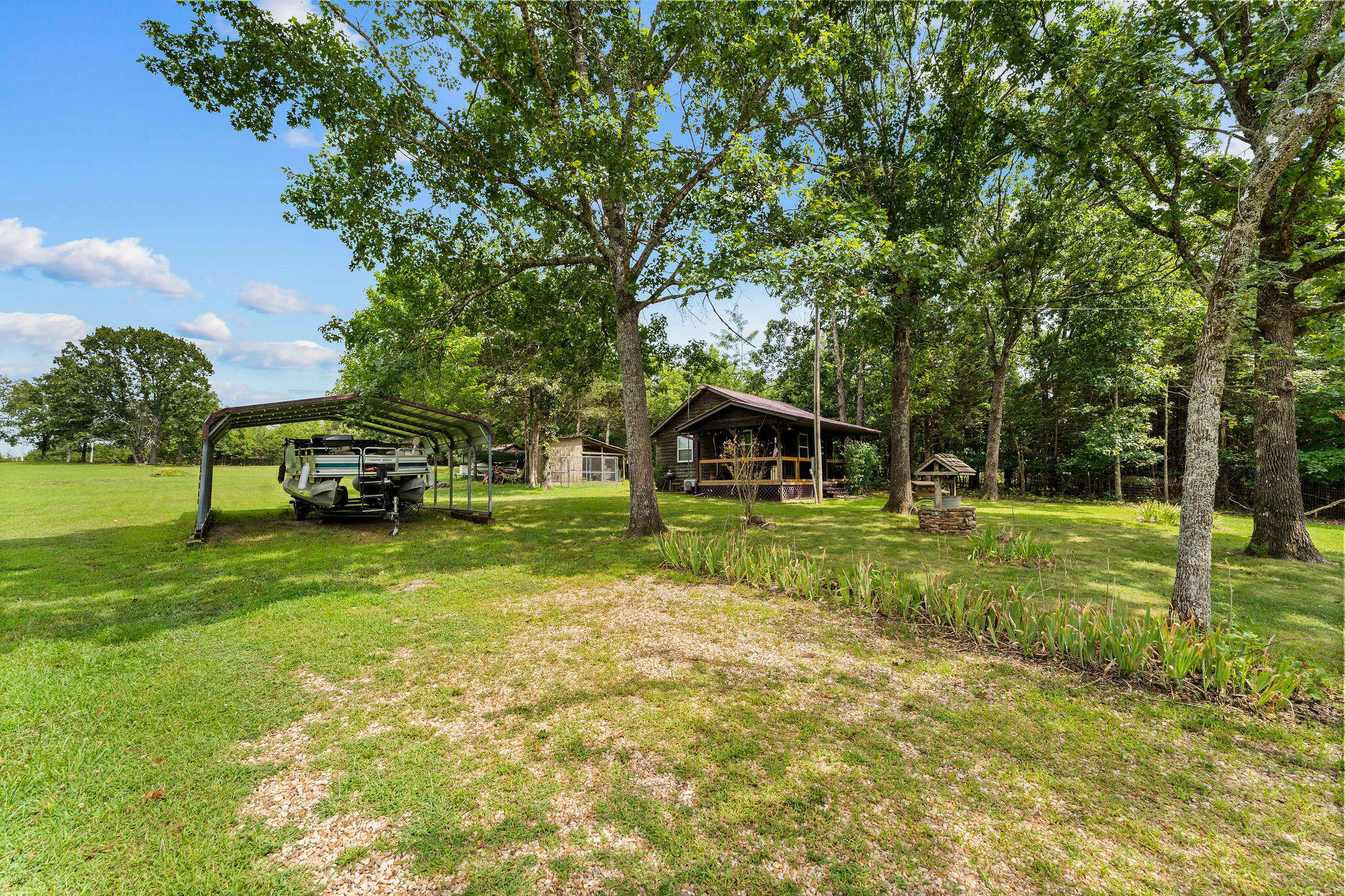 main property photo 17