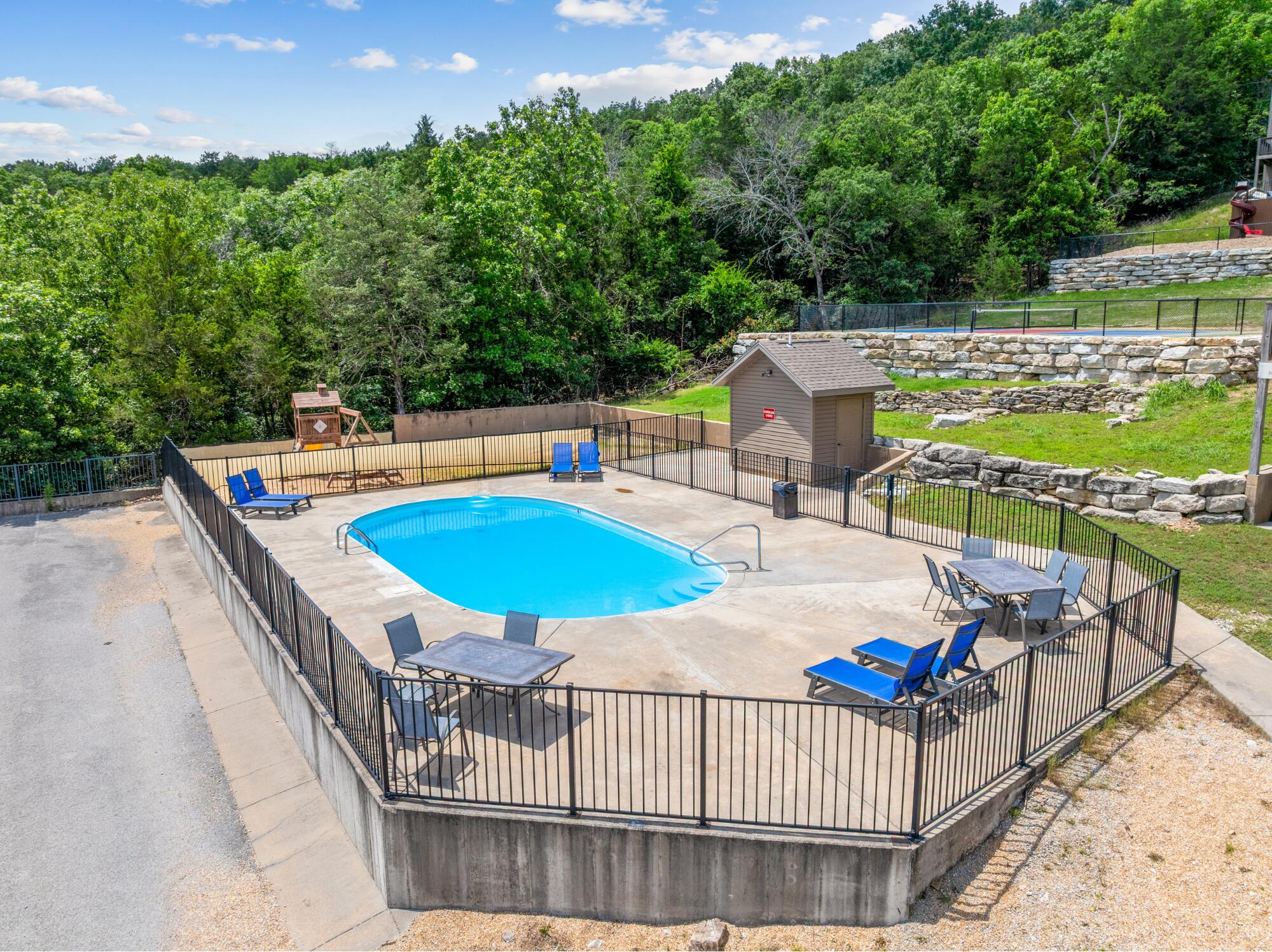 main property photo 22