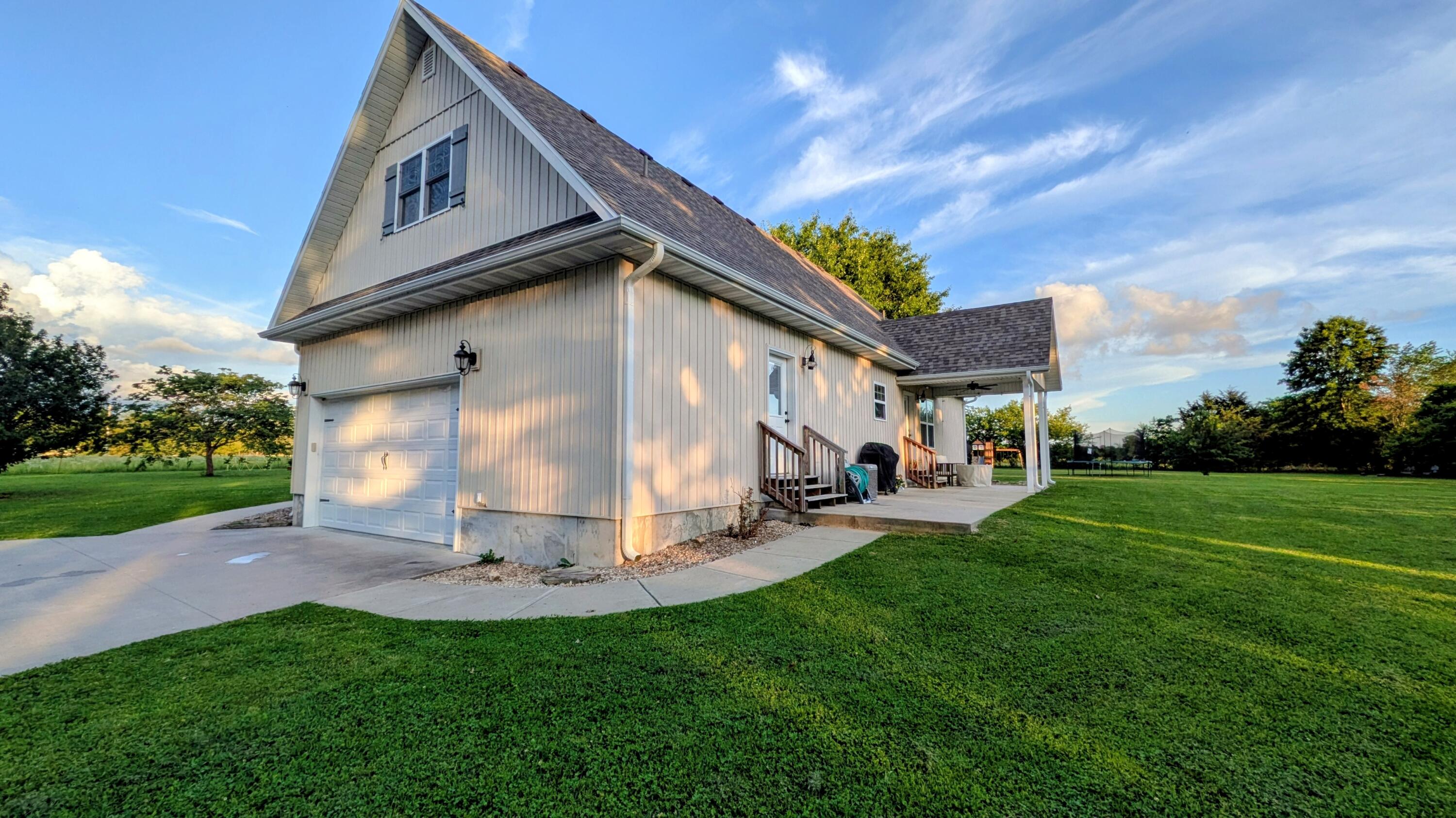 main property photo 46