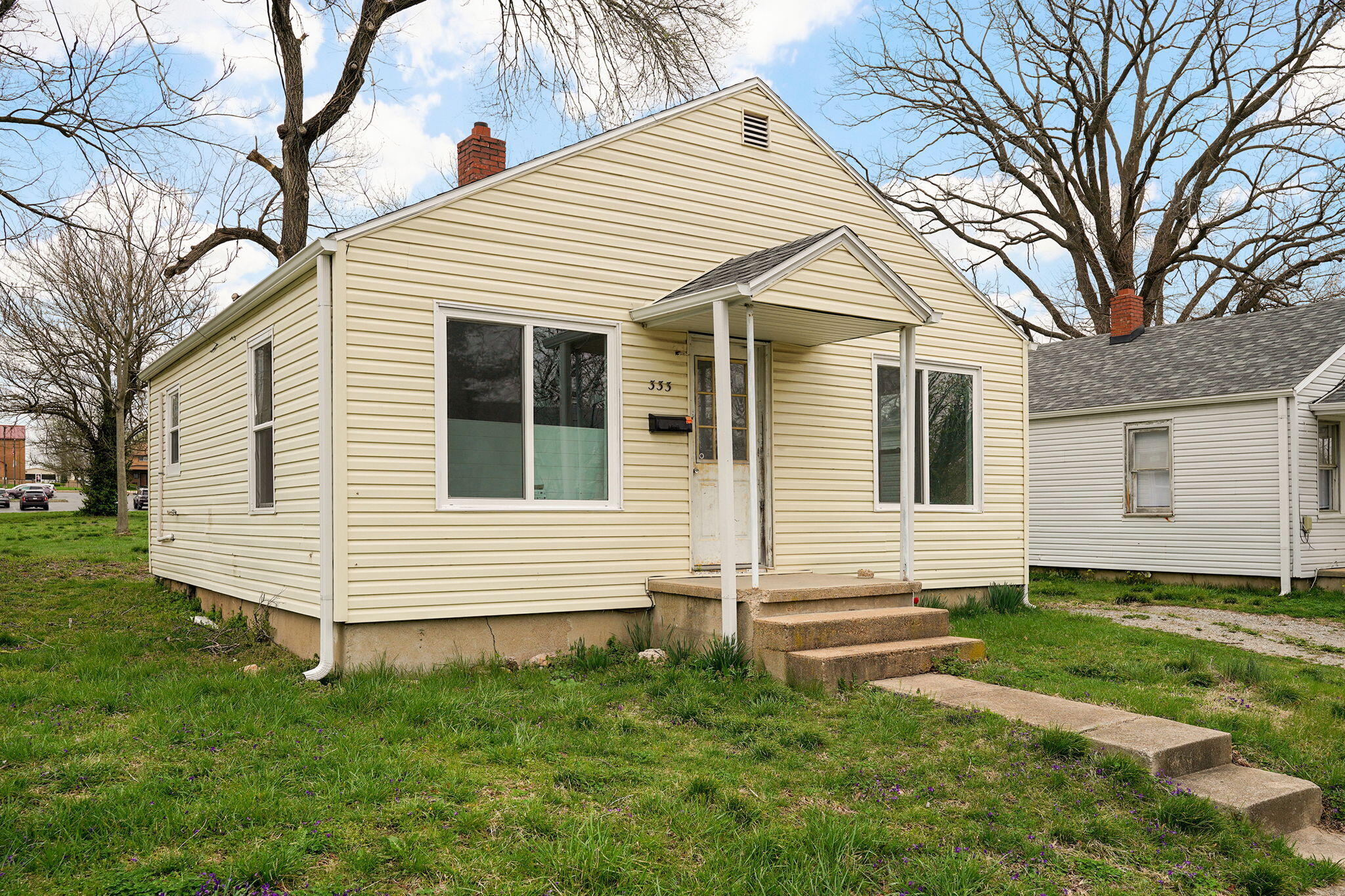 main property photo 30