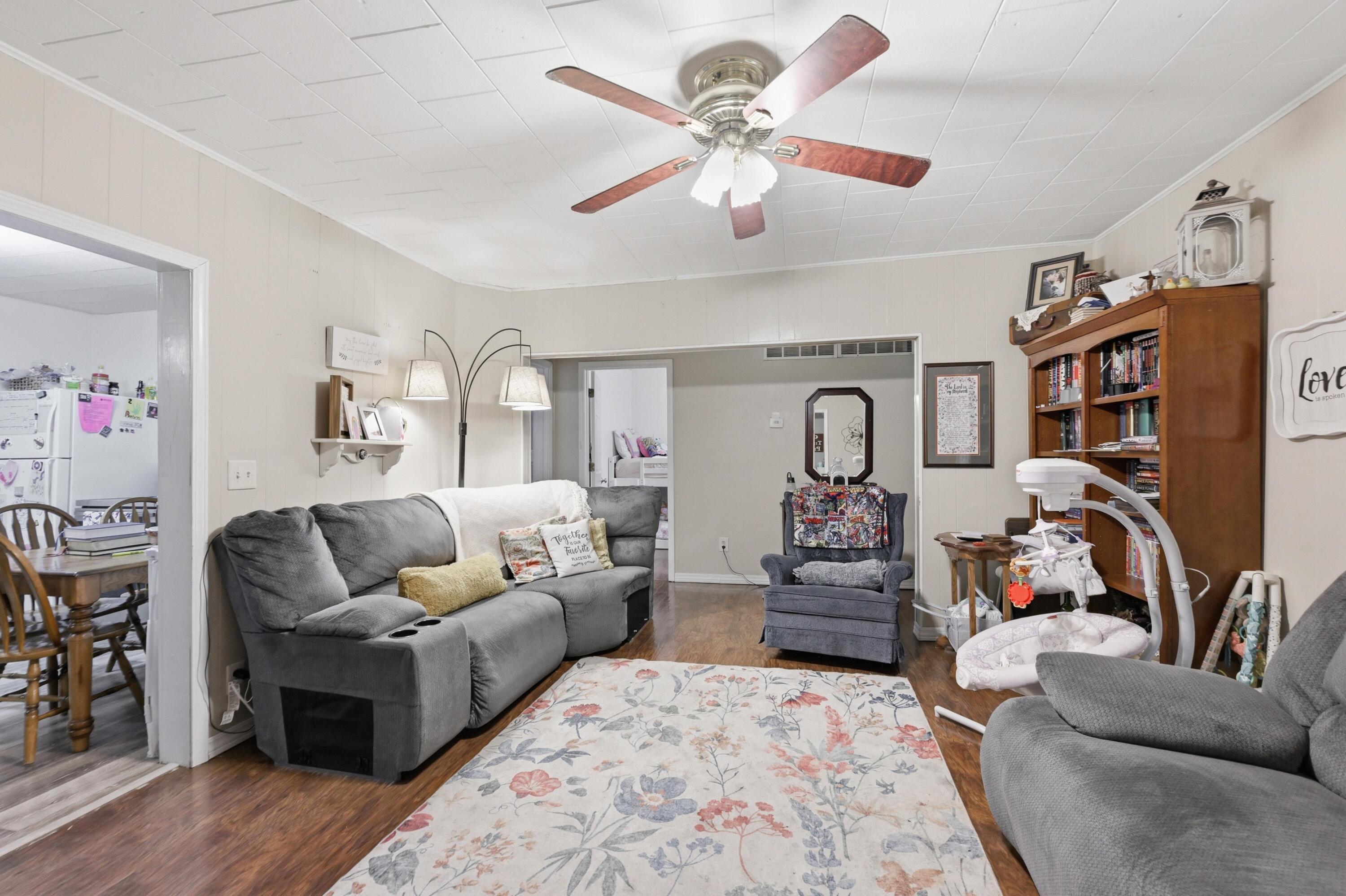 main property photo 3