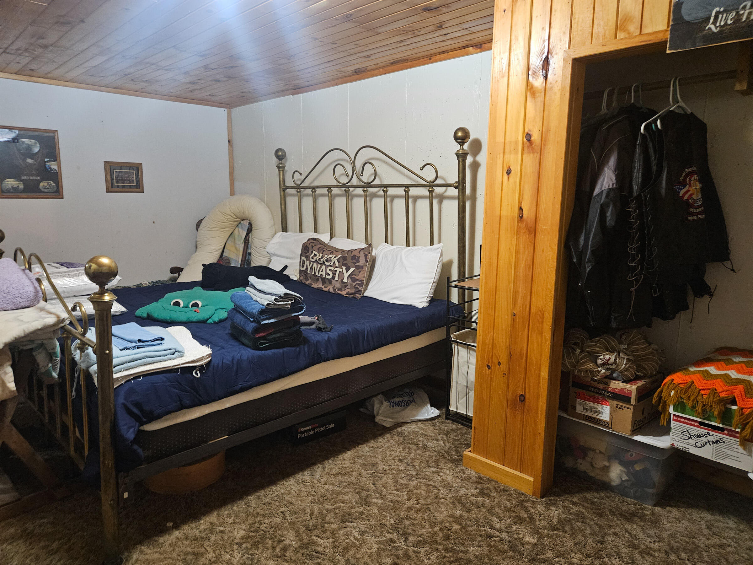 main property photo 20