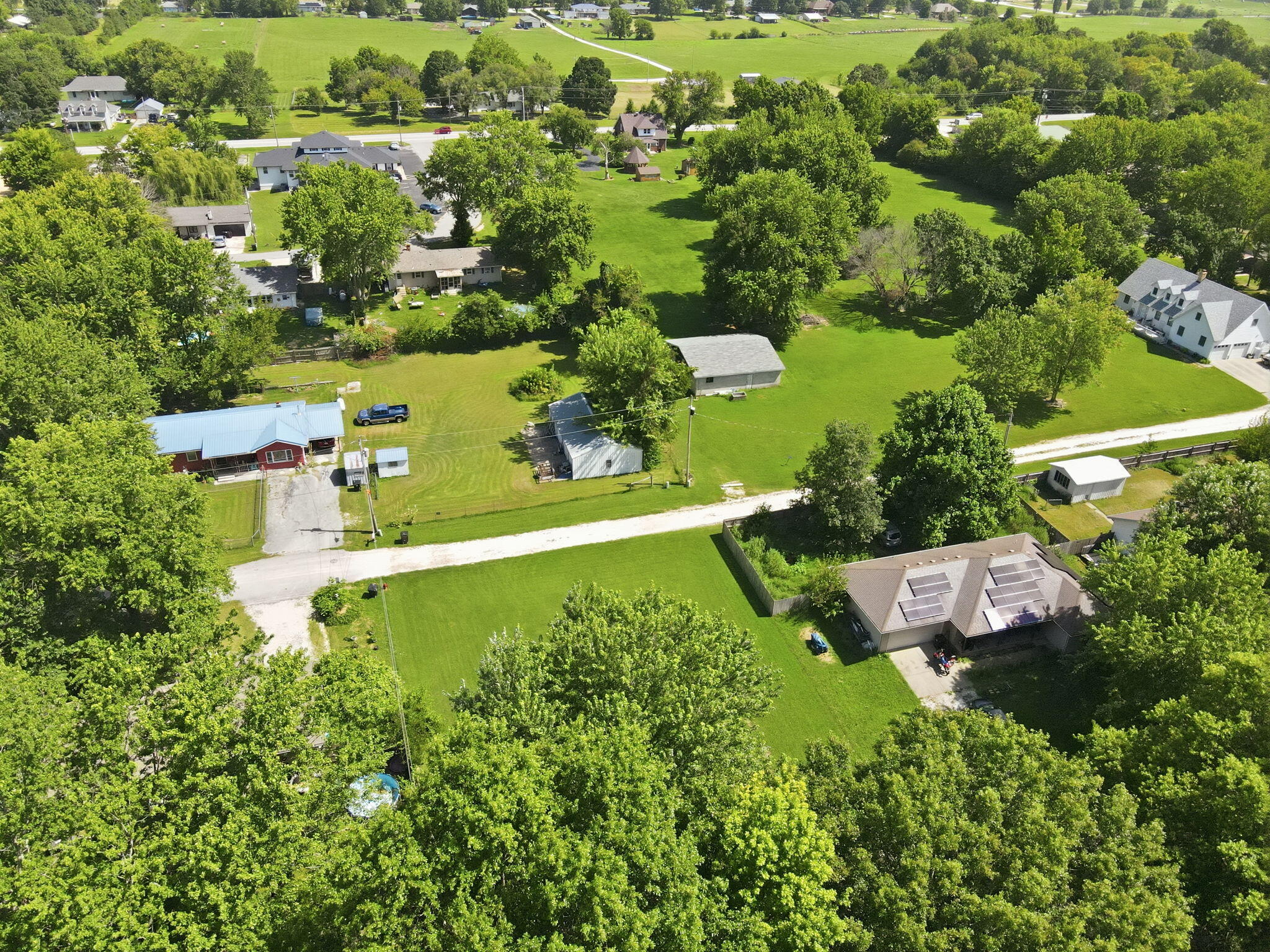 main property photo 5