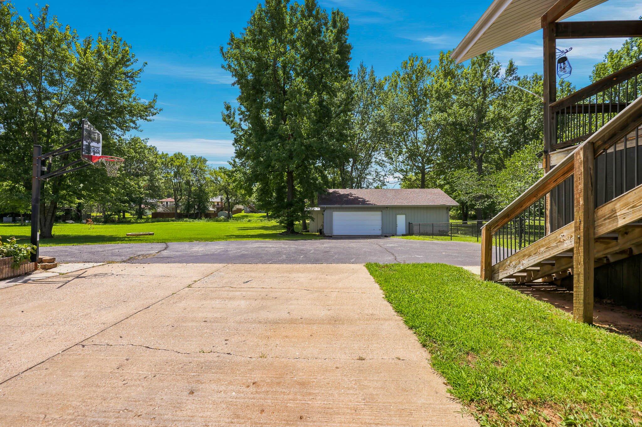 main property photo 35