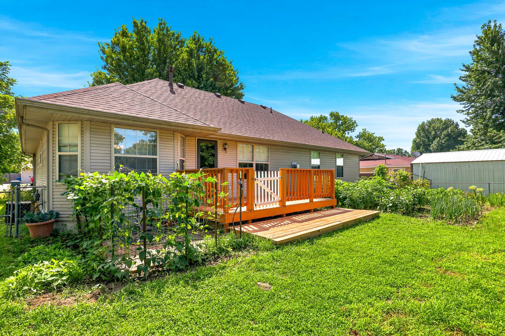 main property photo 21