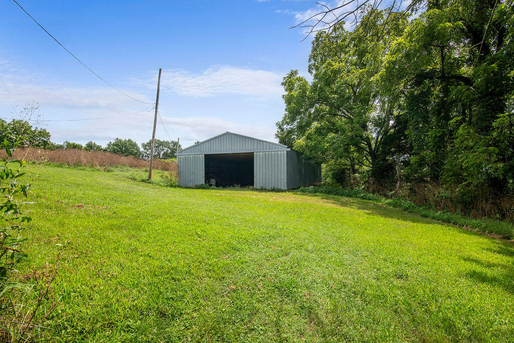 main property photo 7