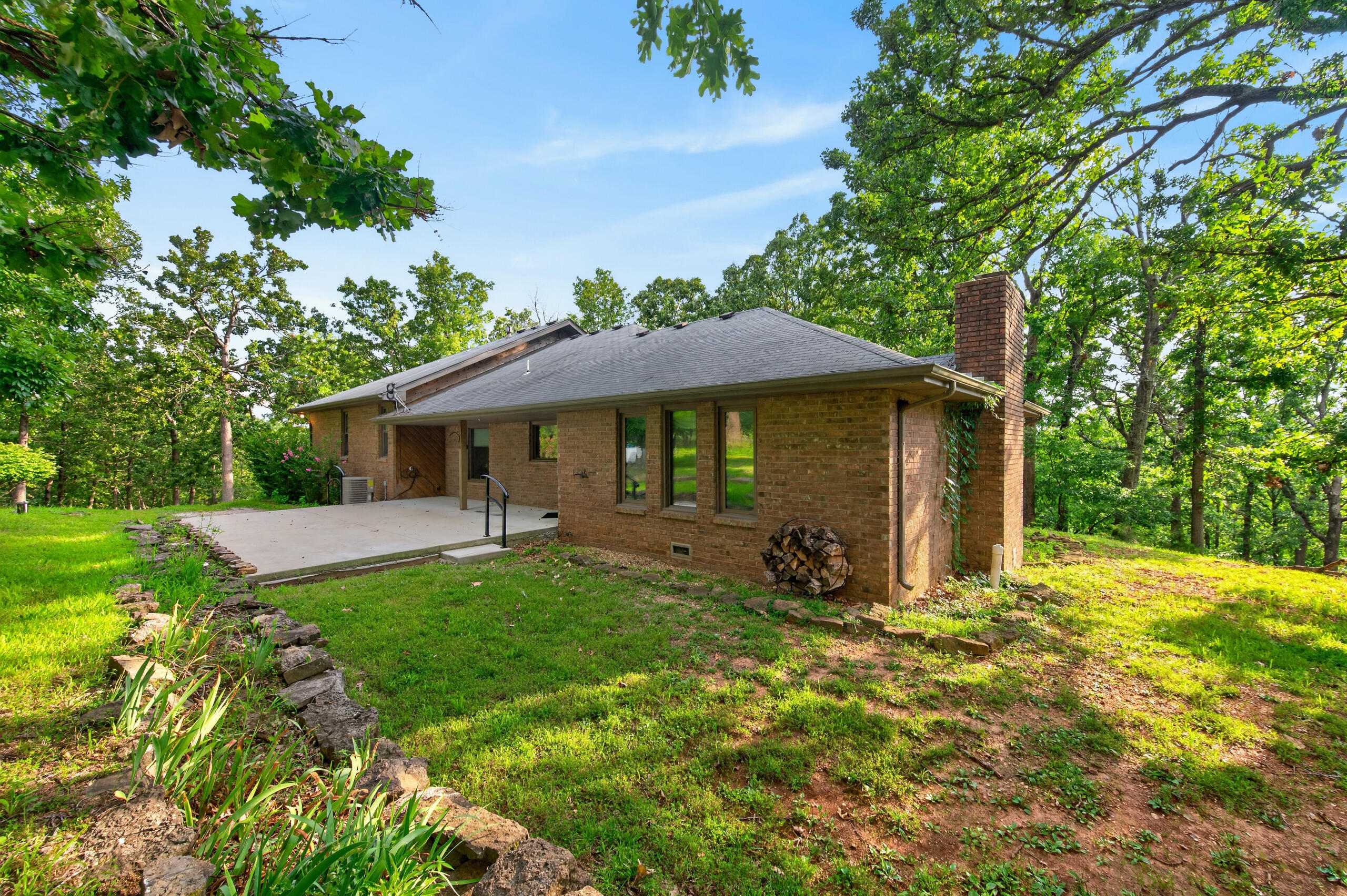 main property photo 45
