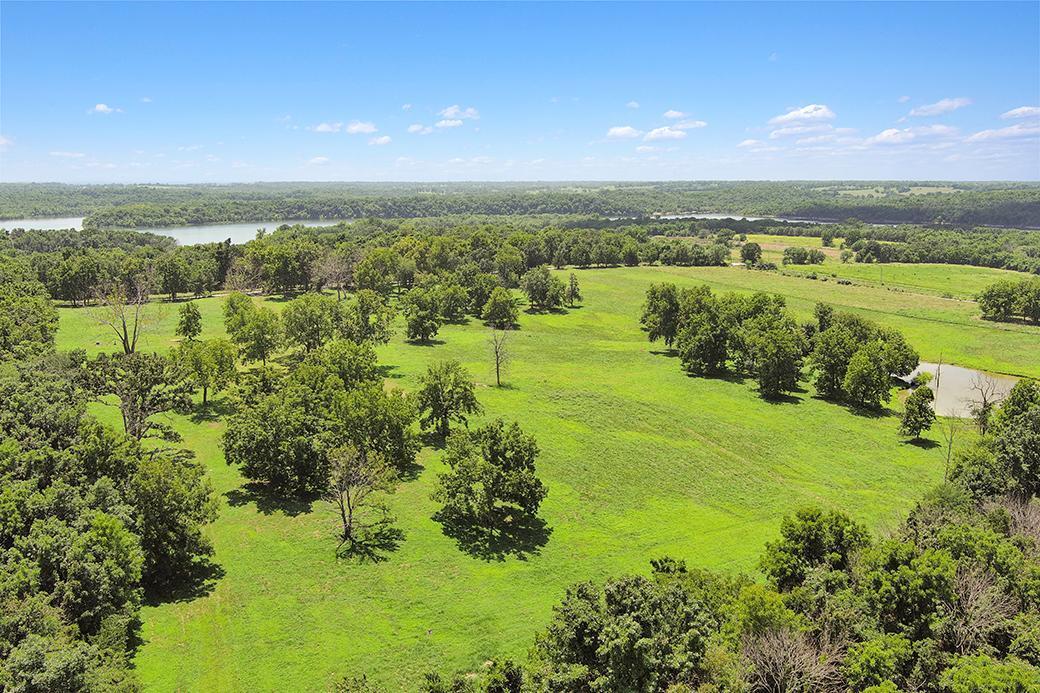 main property photo 41