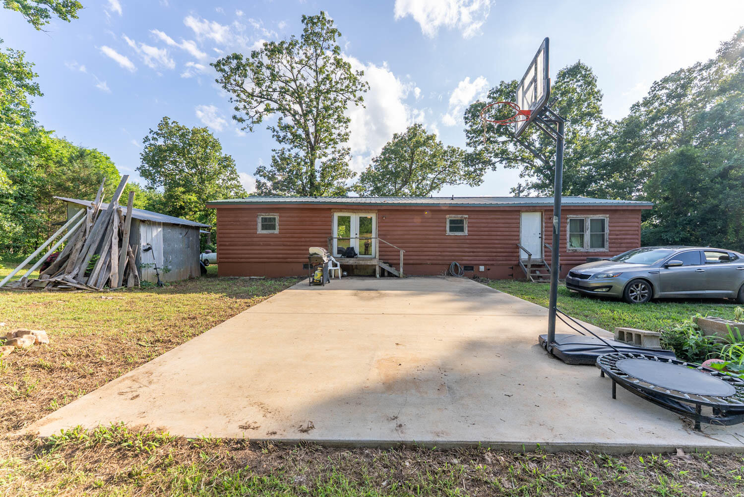 main property photo 31