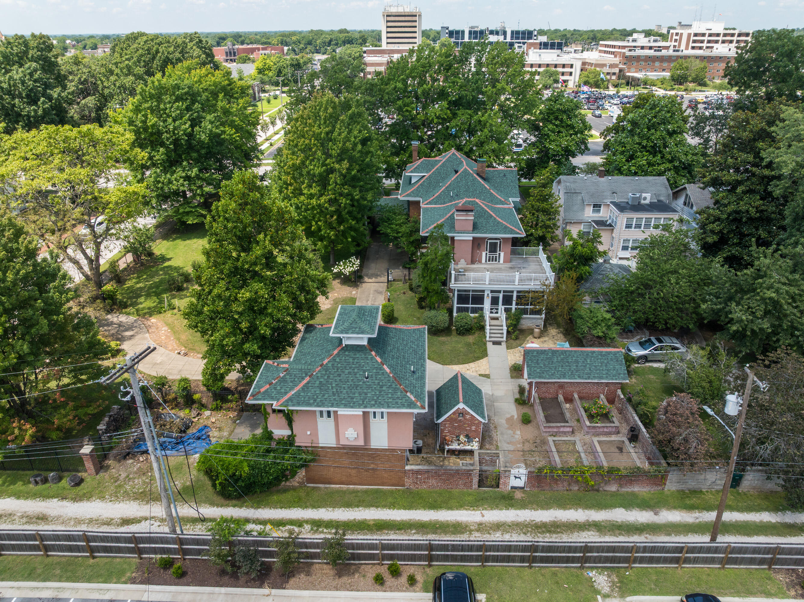 main property photo 80