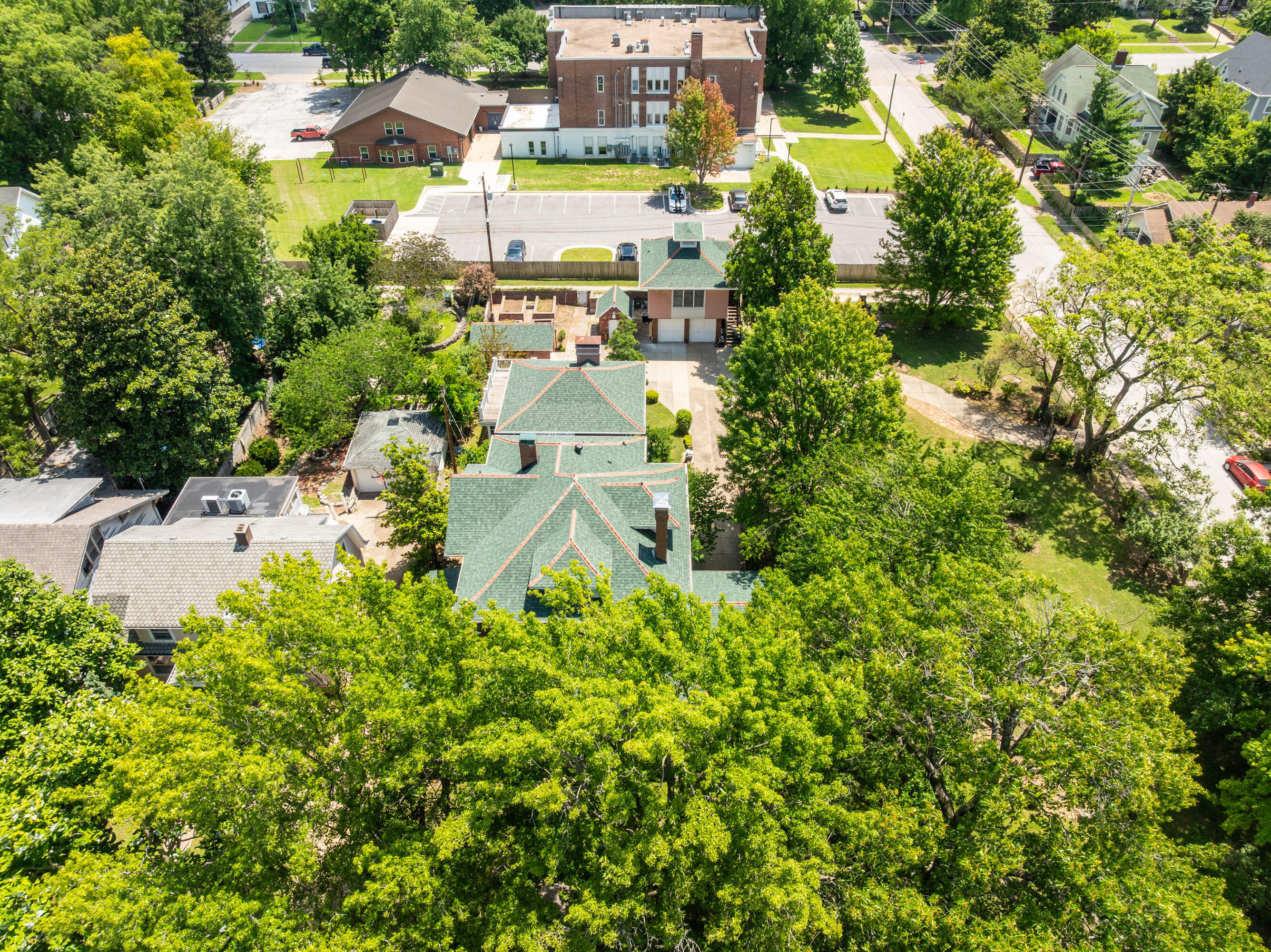 main property photo 83