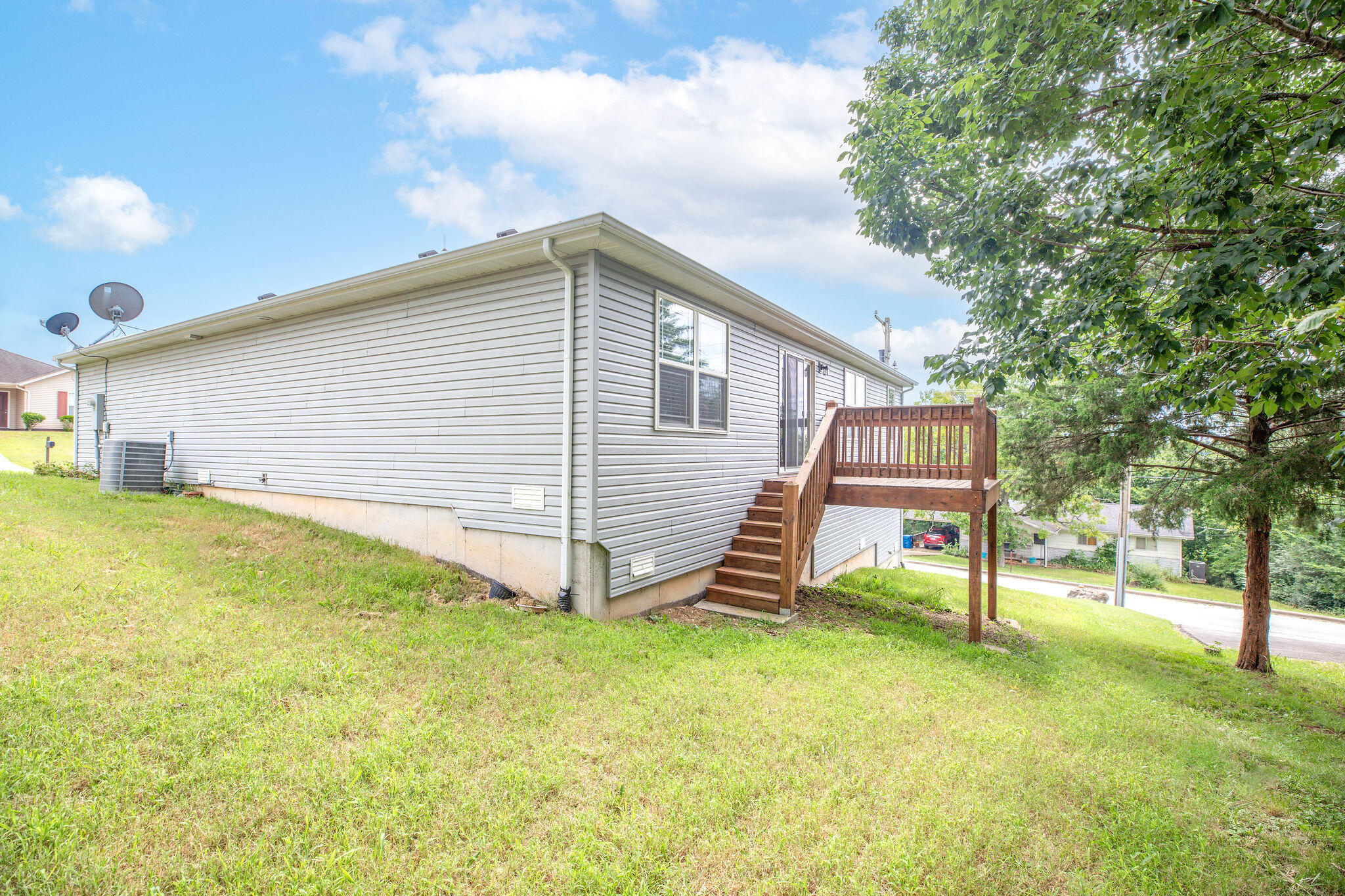main property photo 18