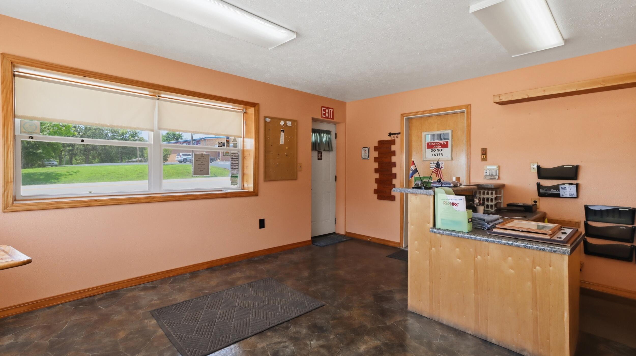main property photo 12