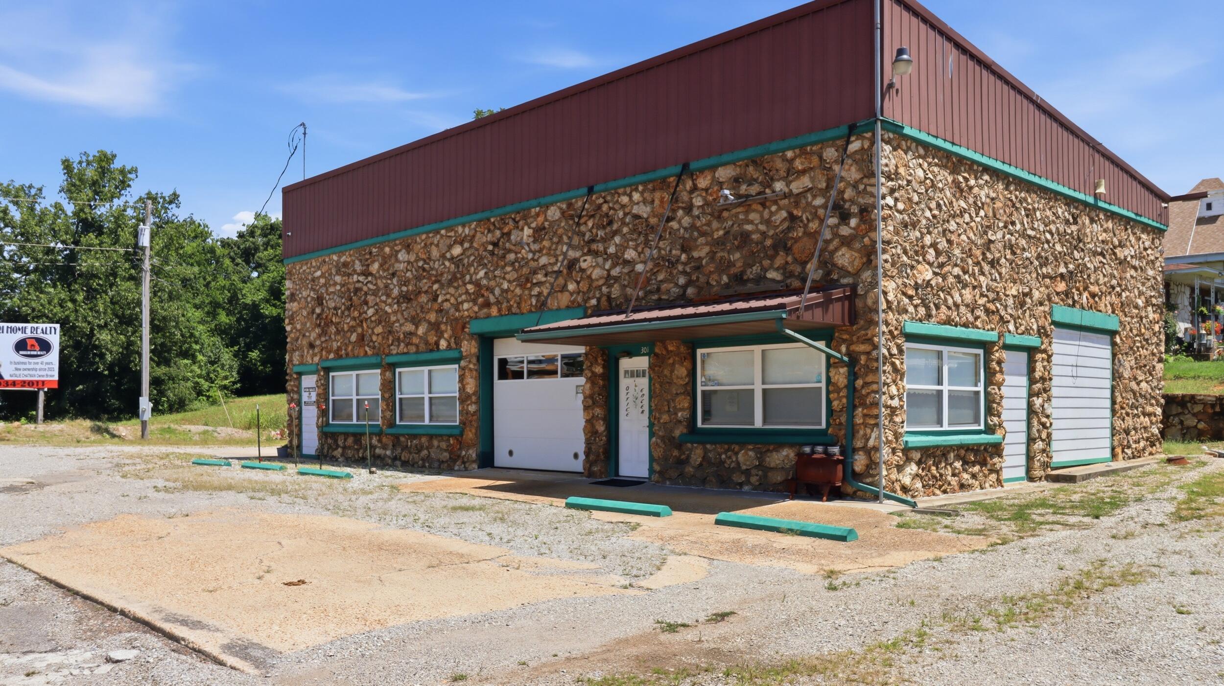 main property photo 2