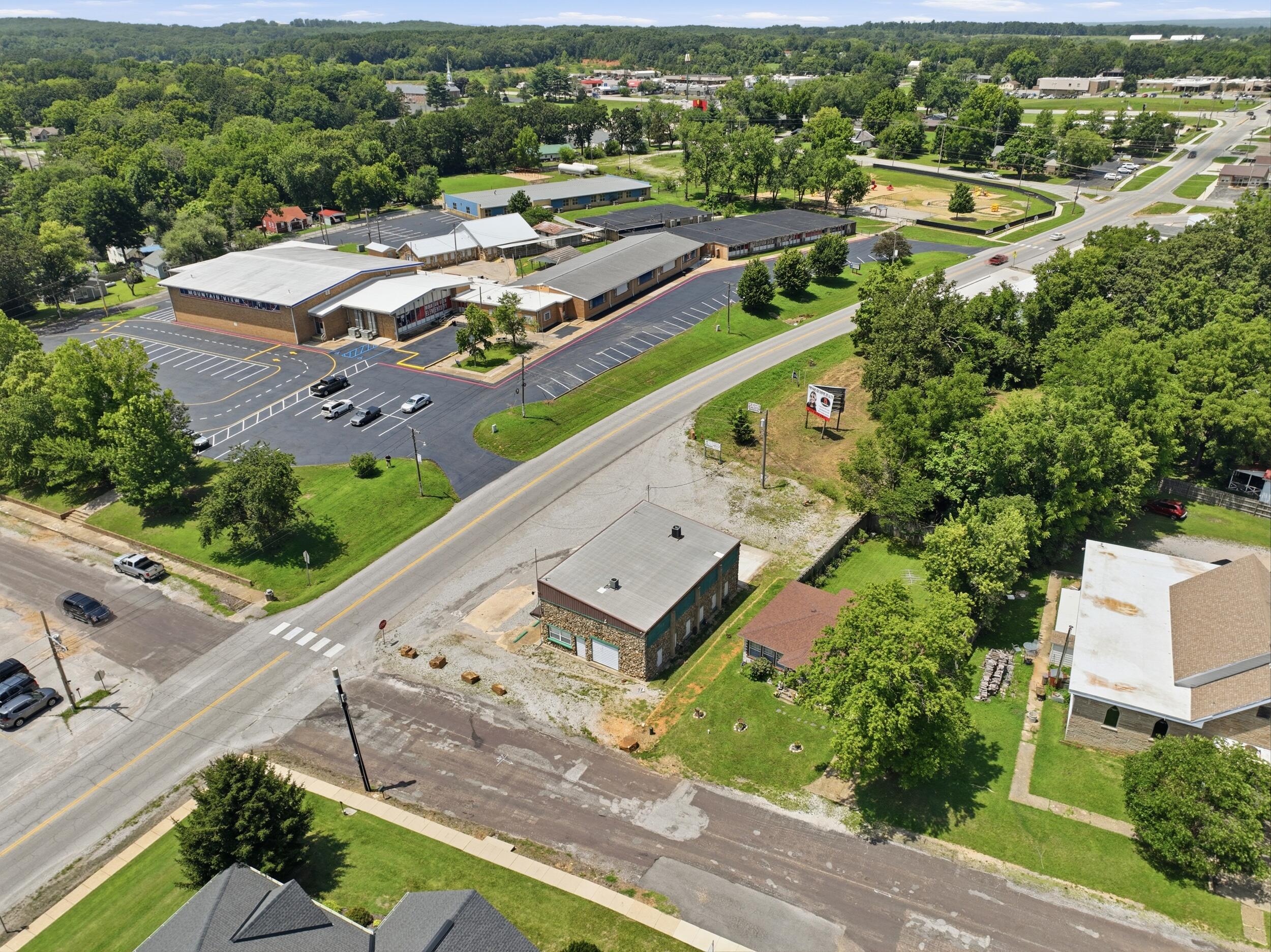 main property photo 29