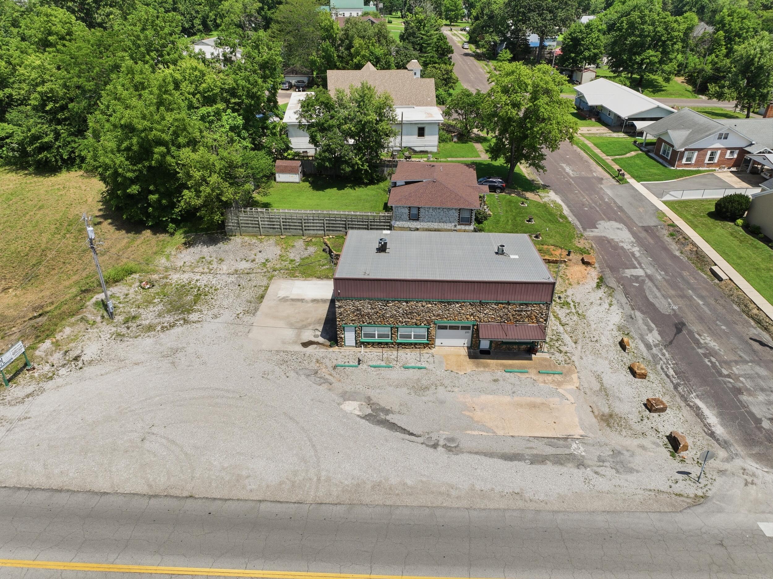main property photo 31
