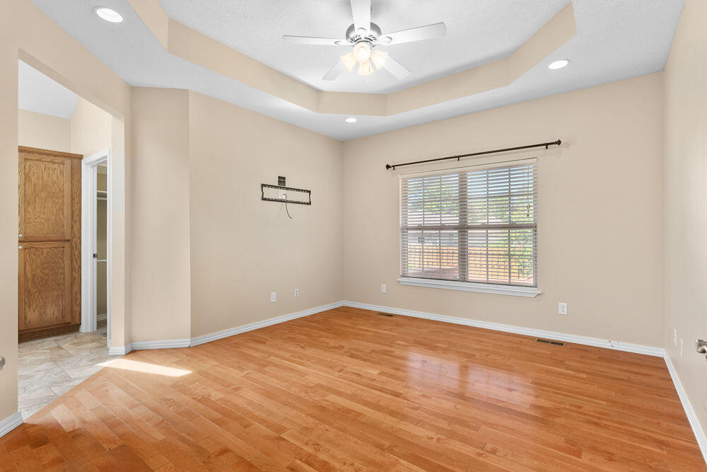 property viewer photo 17