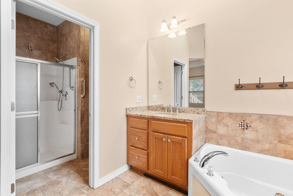property viewer photo 20