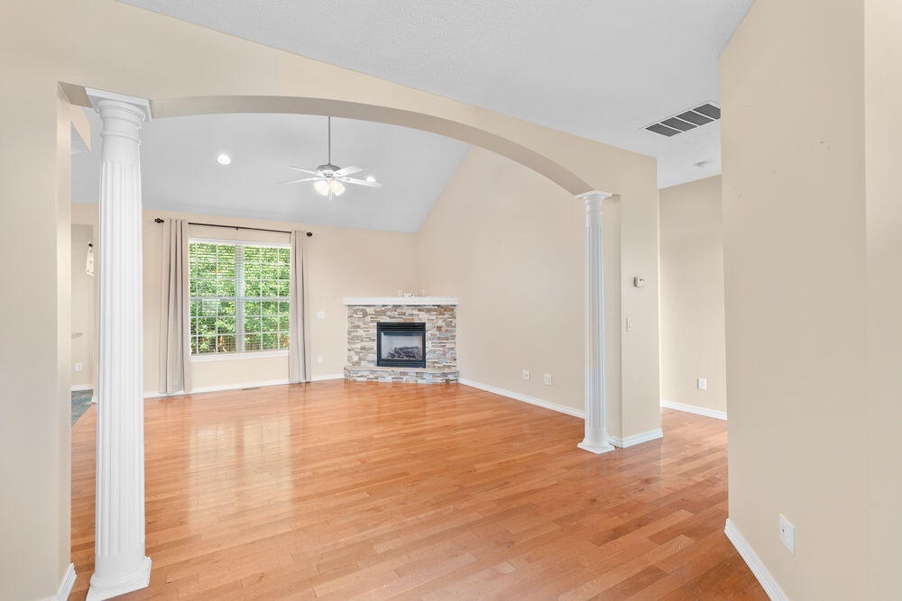property viewer photo 6
