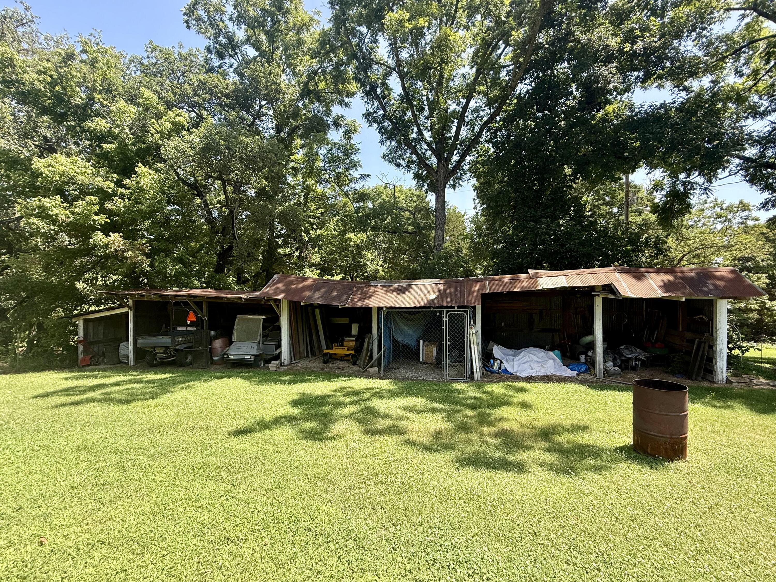 main property photo 10