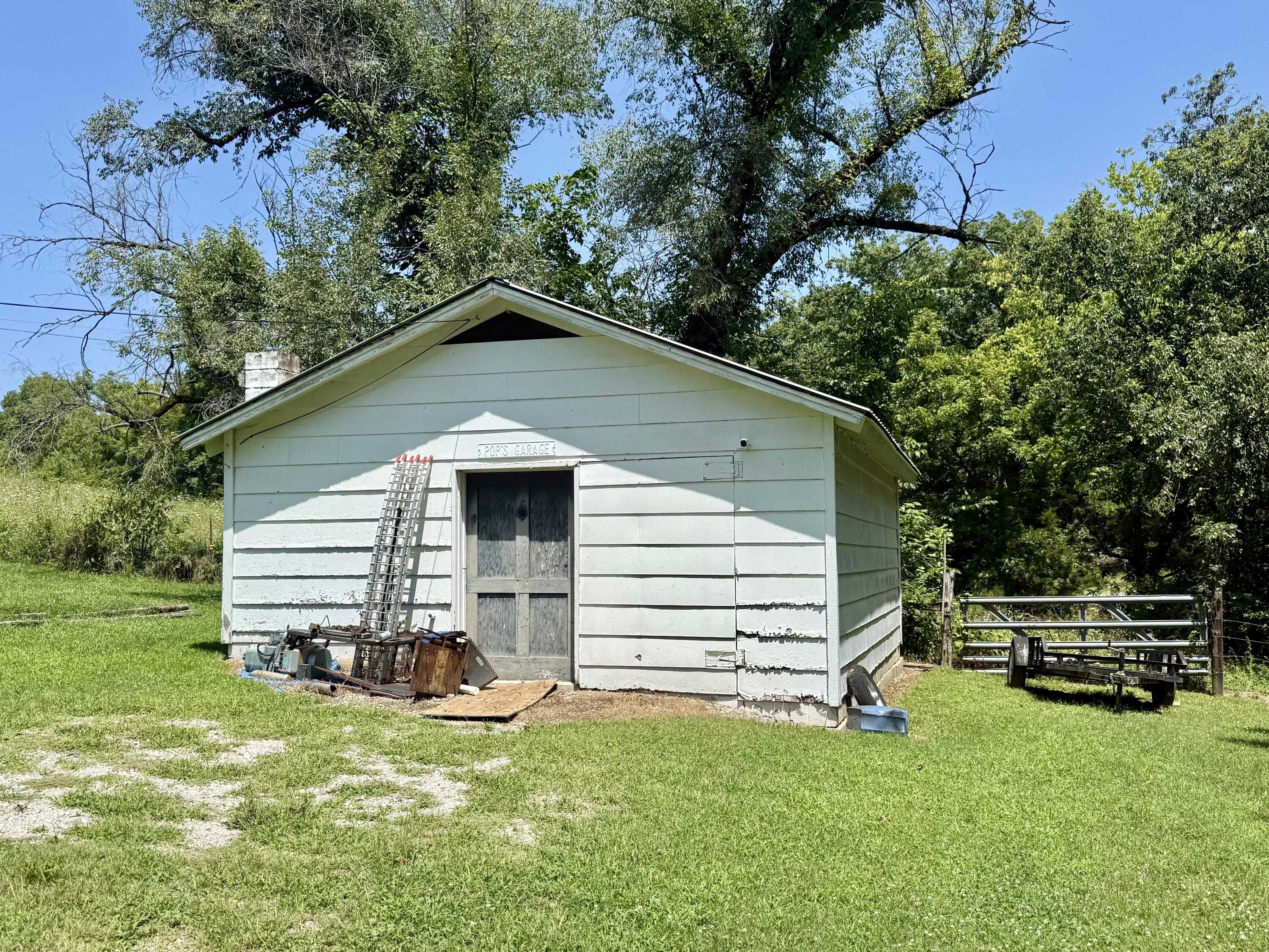 main property photo 15