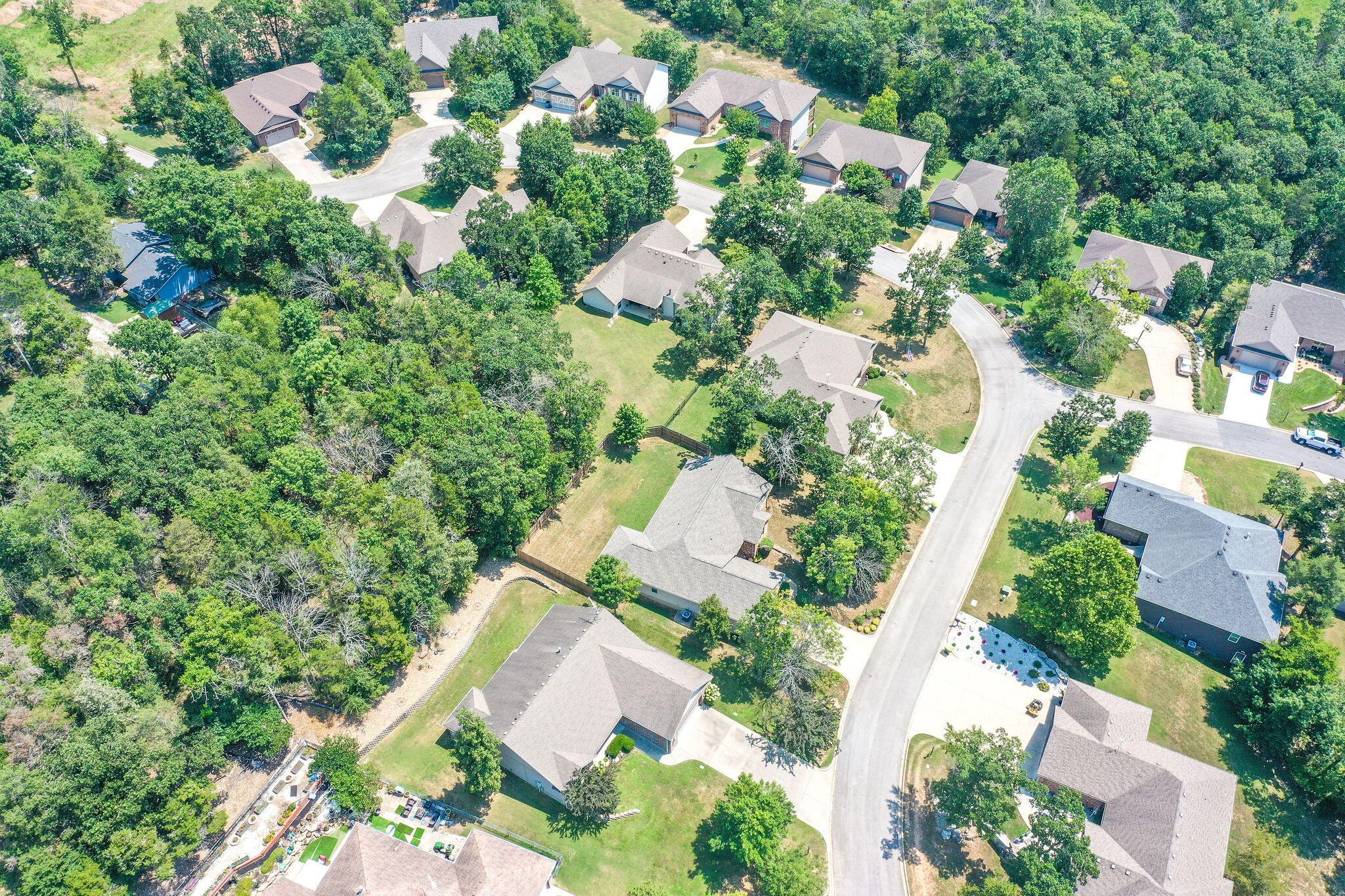 main property photo 24