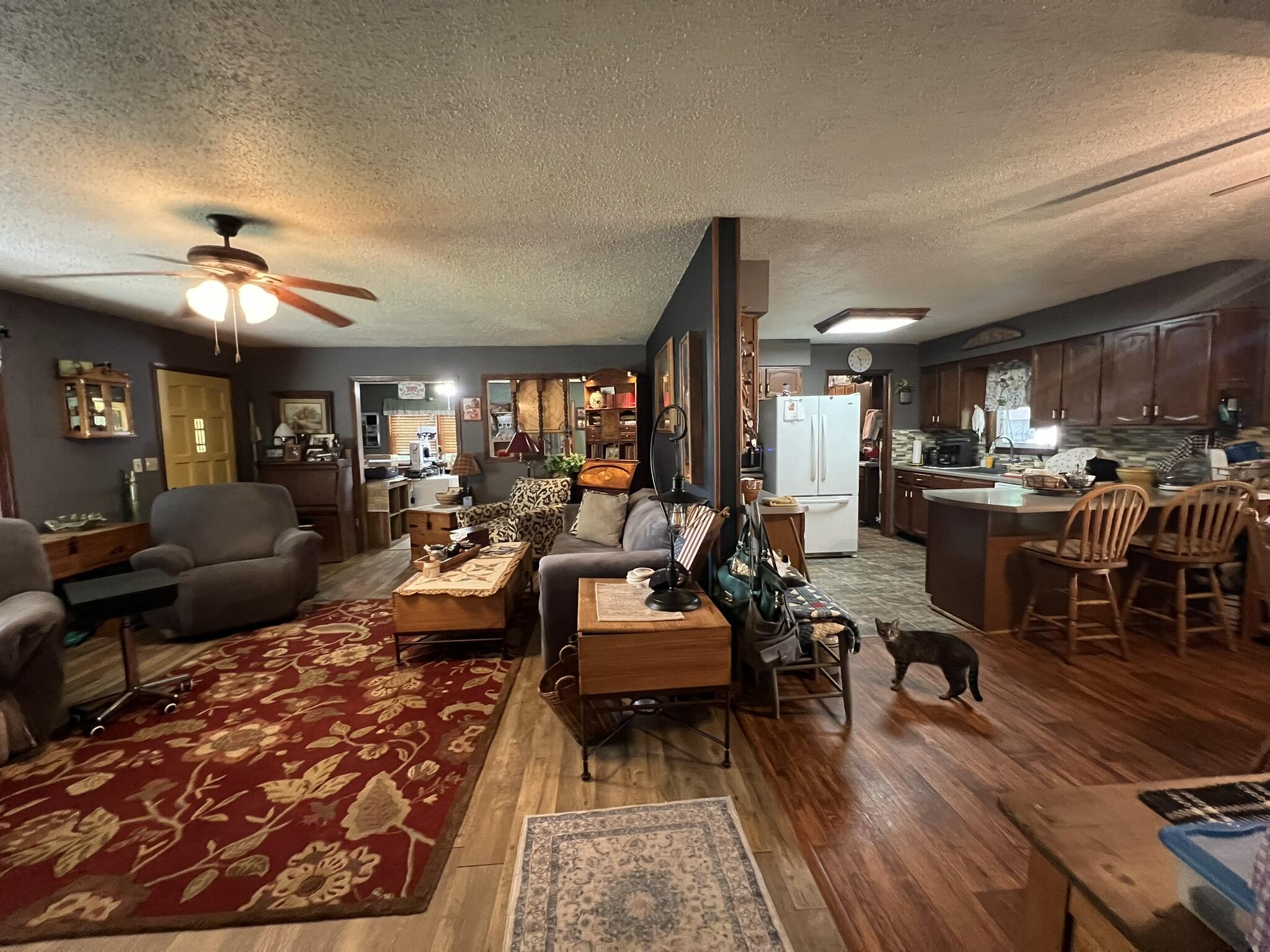 main property photo 14